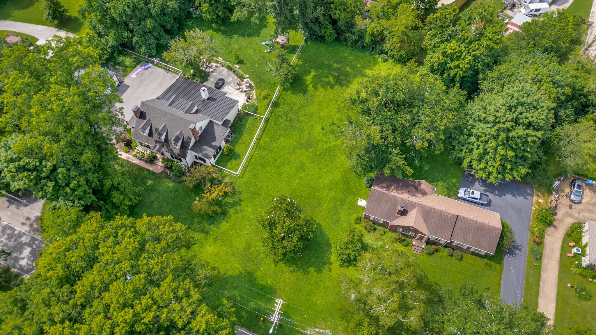 1220 Winding Way