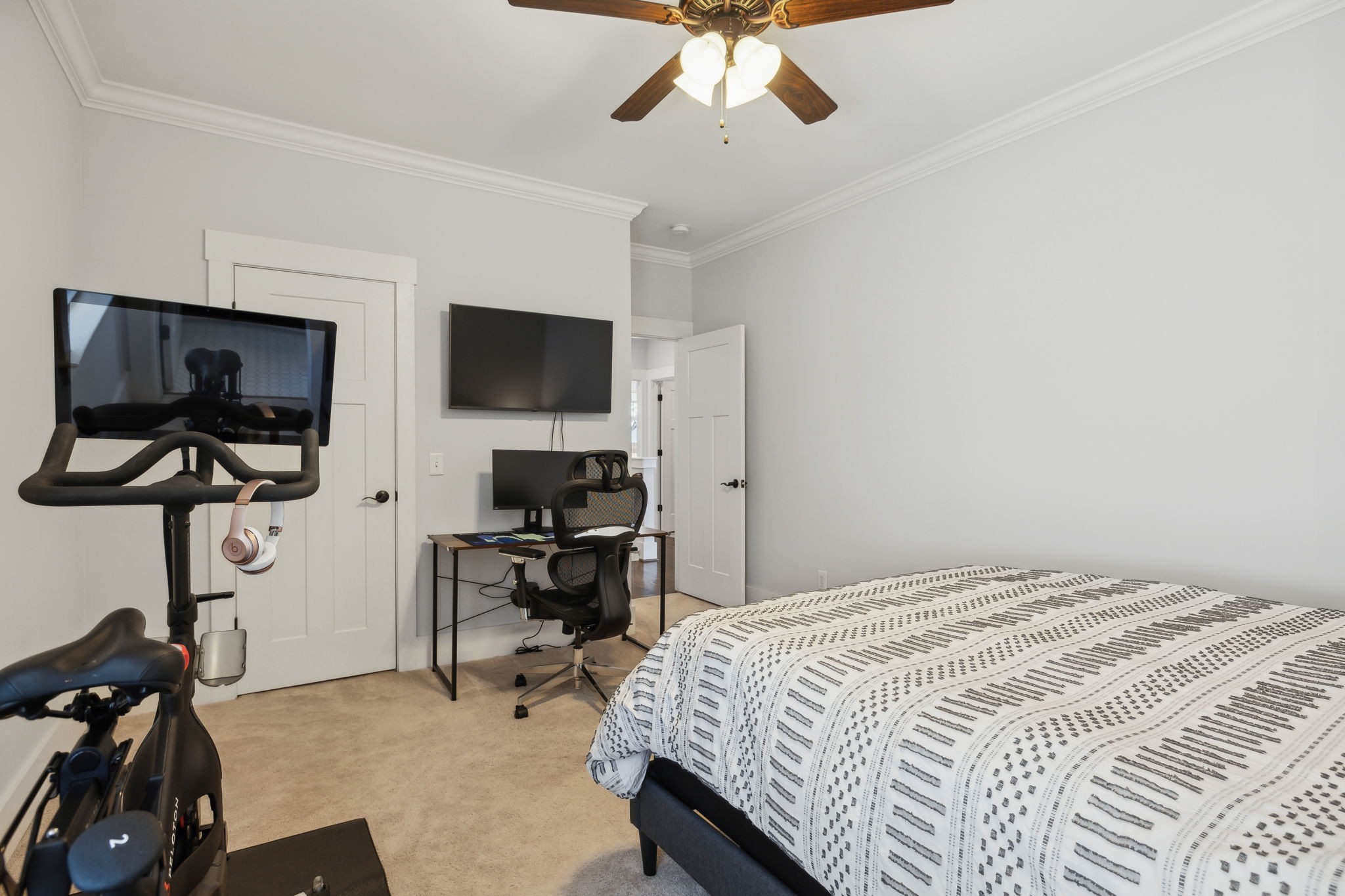 815 Clayton Ave