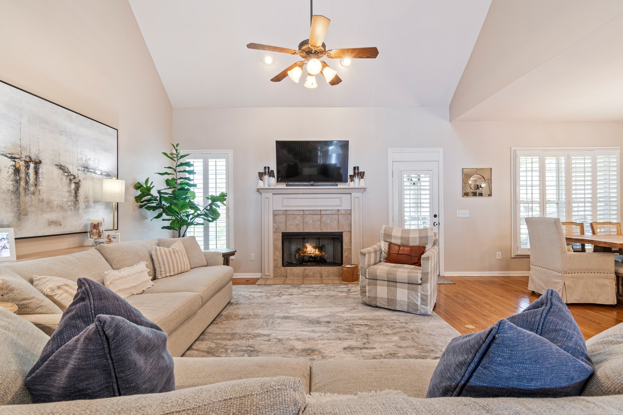5501 Brookshire Dr