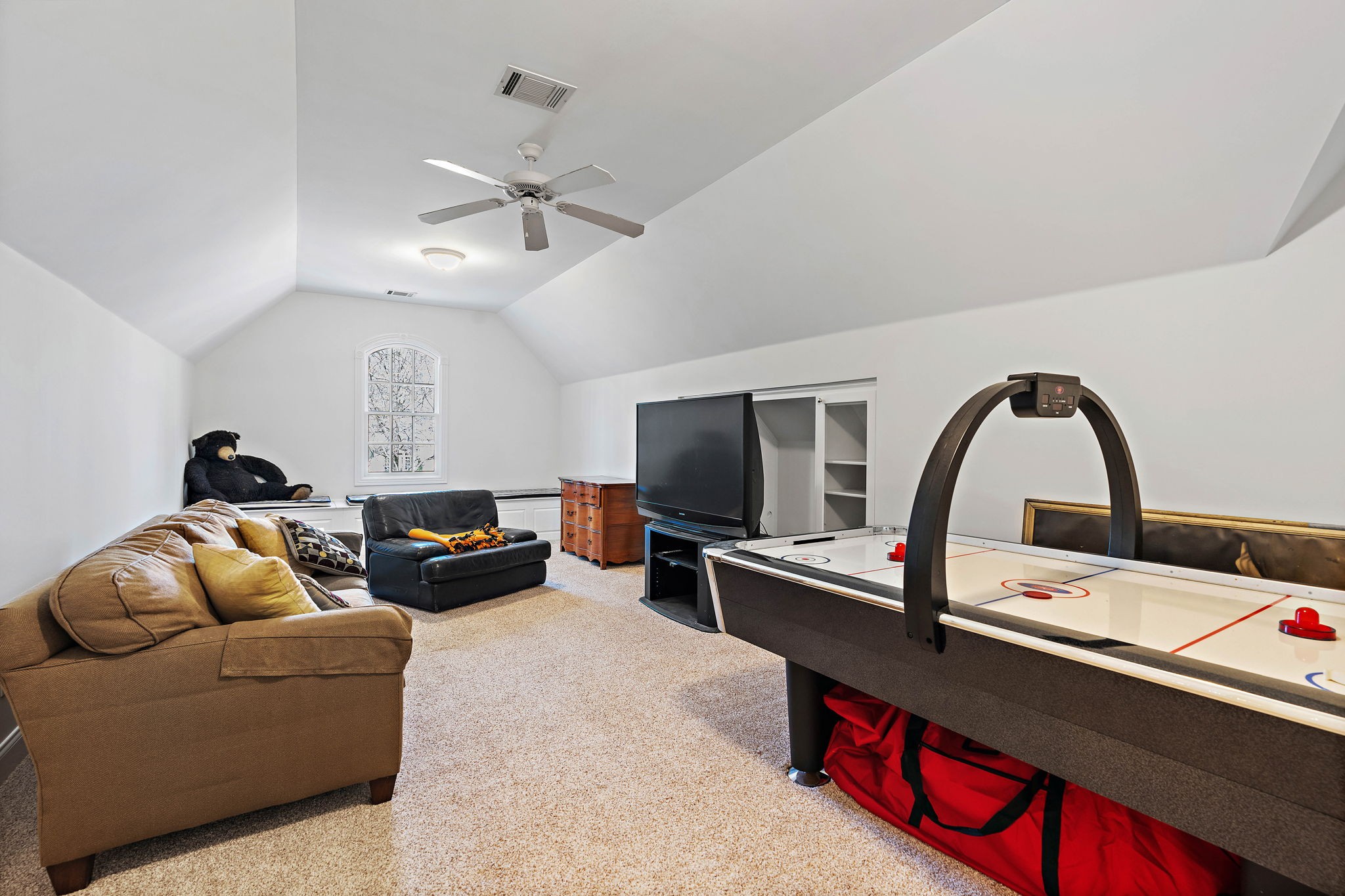 1424 Willowbrooke Cir