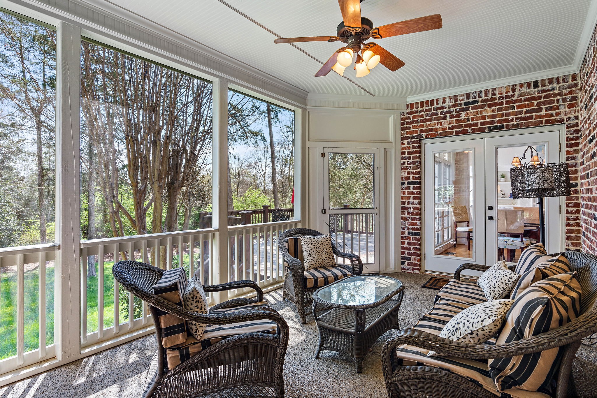 1424 Willowbrooke Cir