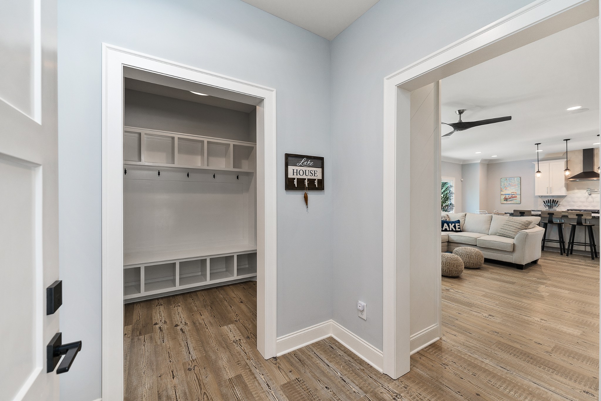 45 Hickory Point Dr