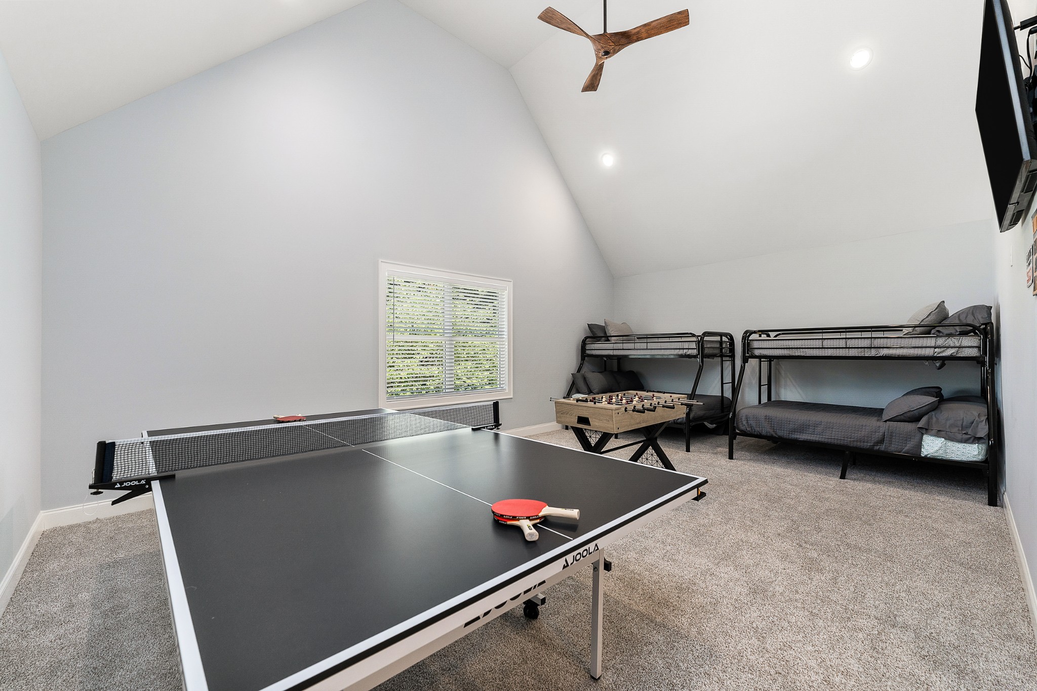 45 Hickory Point Dr