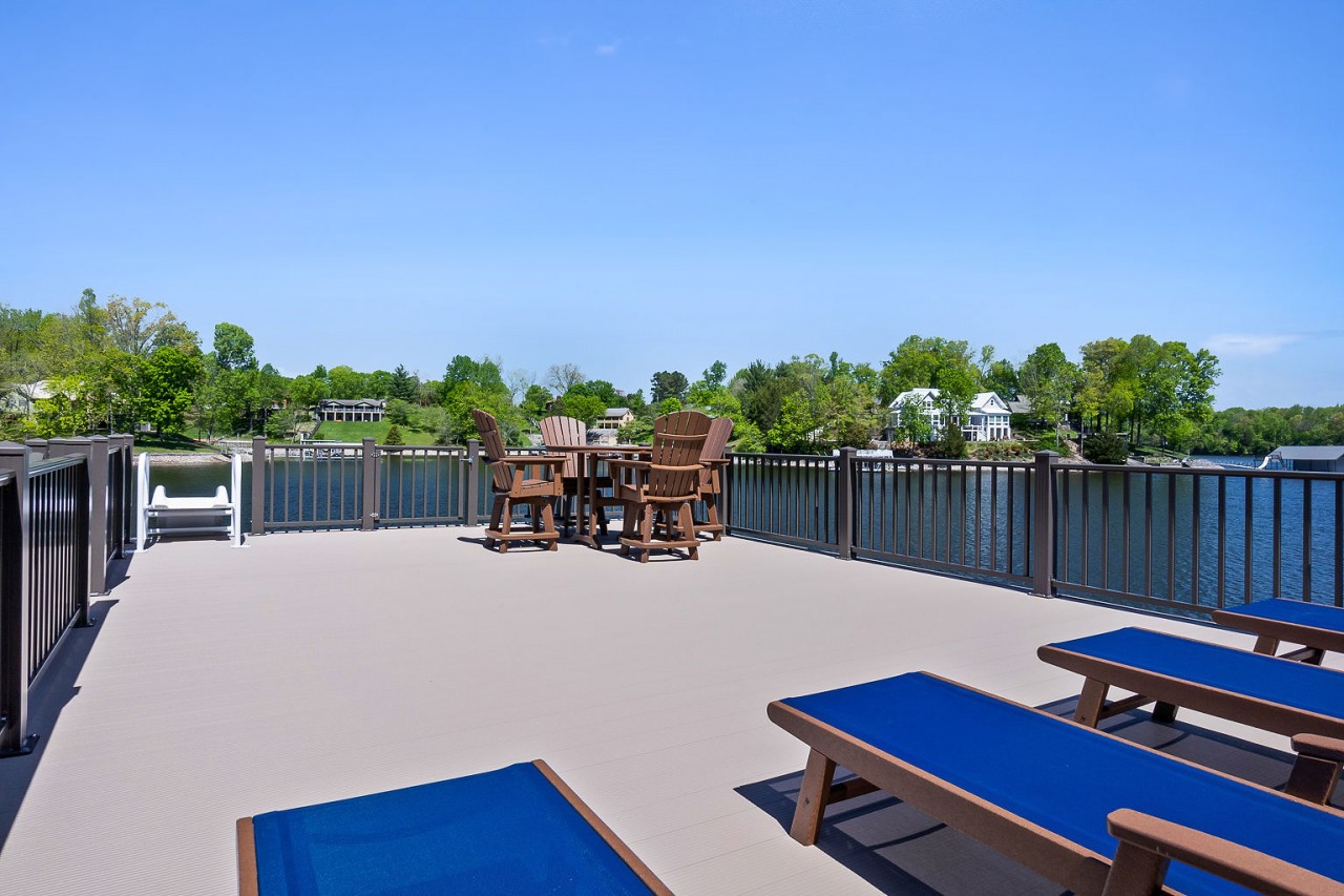 45 Hickory Point Dr
