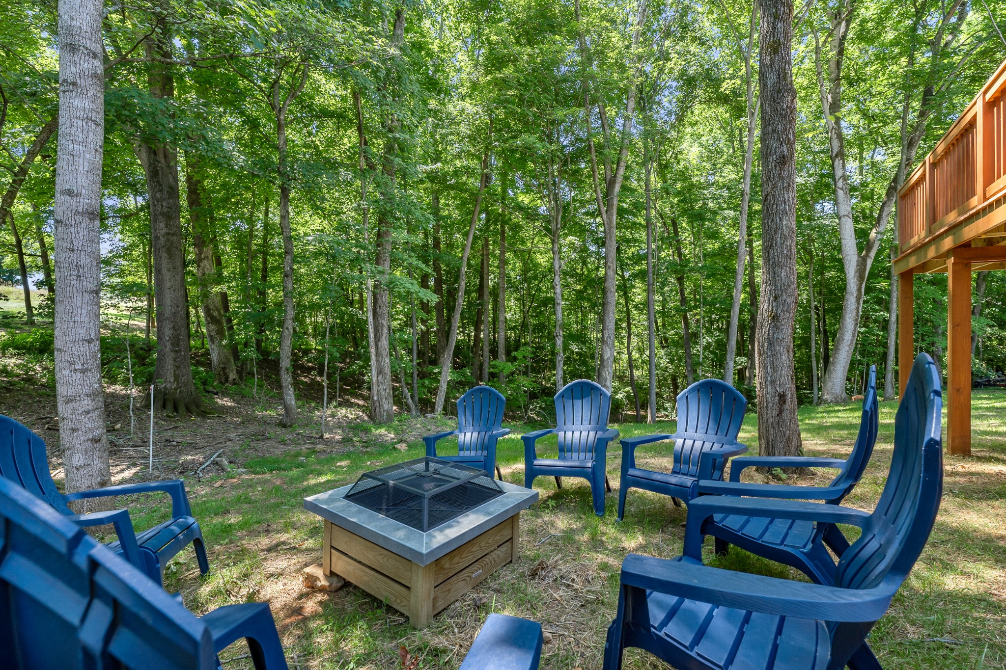 45 Hickory Point Dr