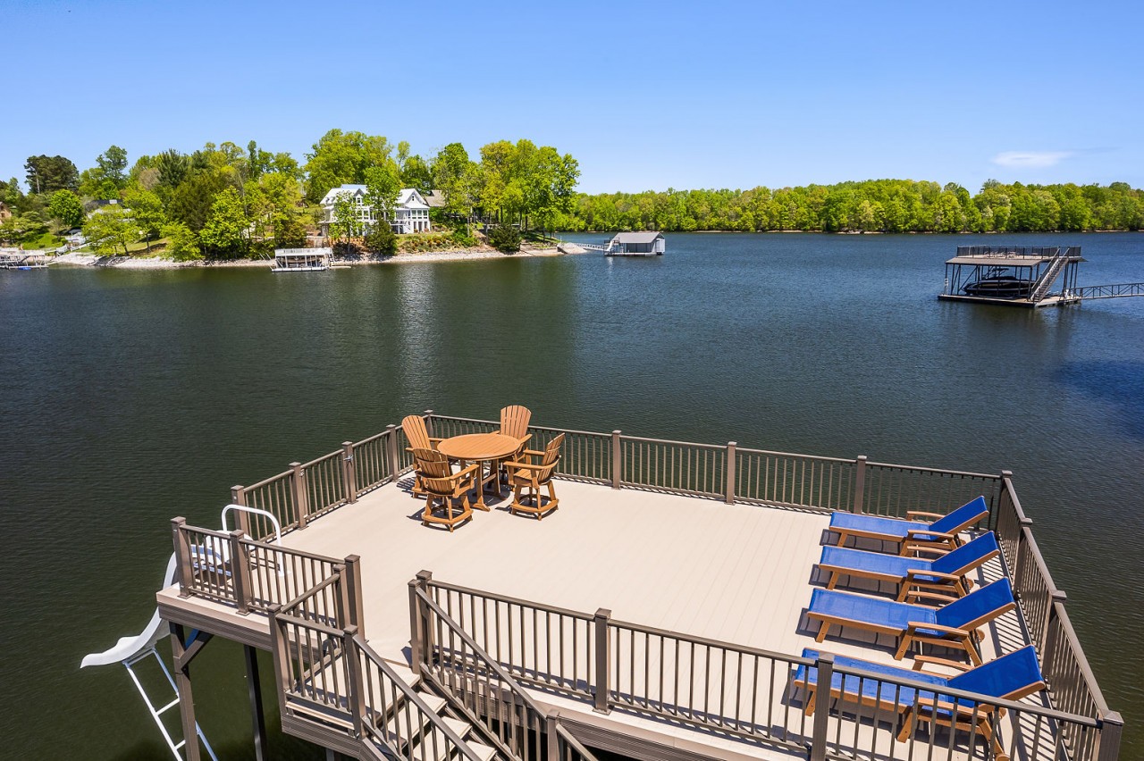 45 Hickory Point Dr