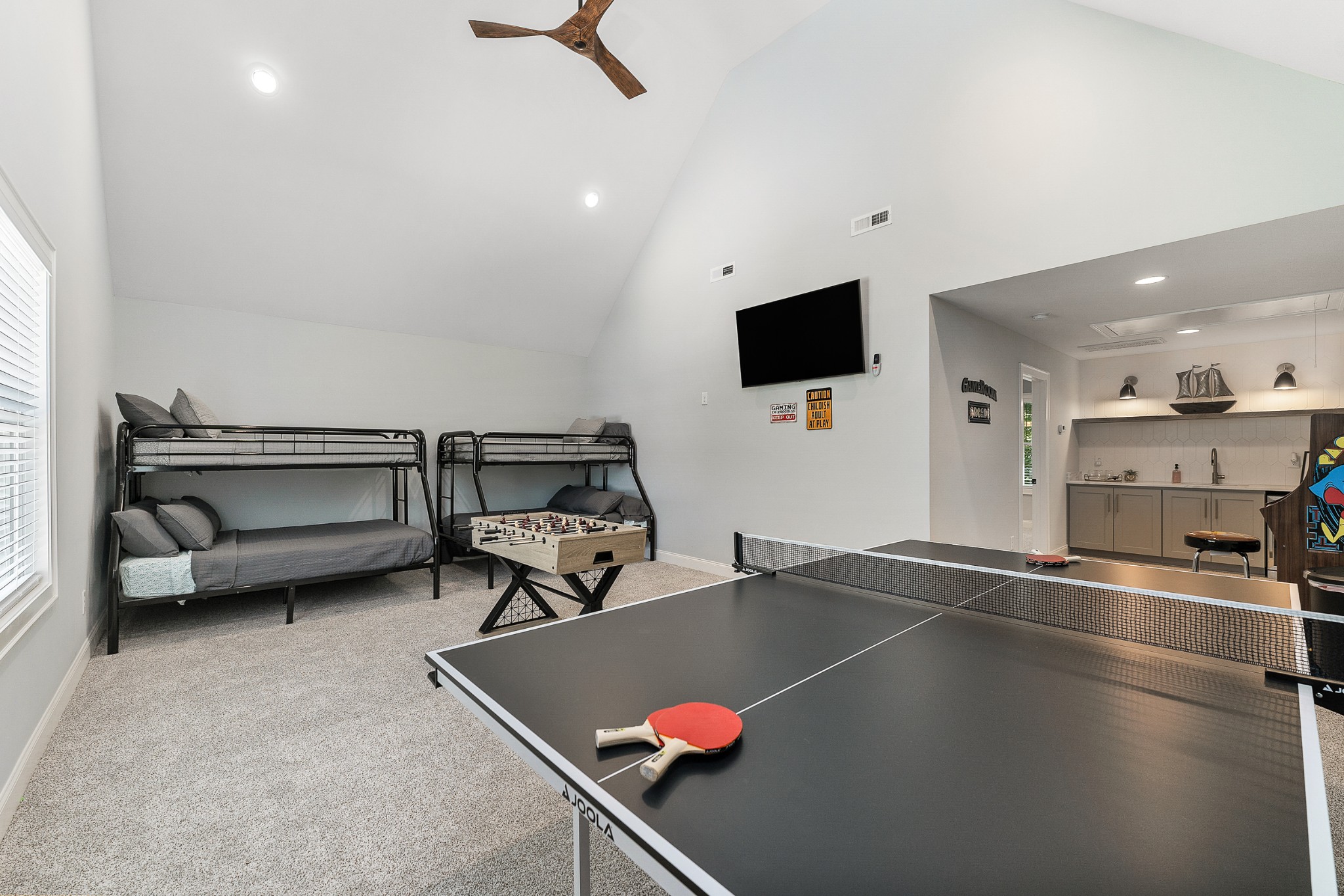45 Hickory Point Dr