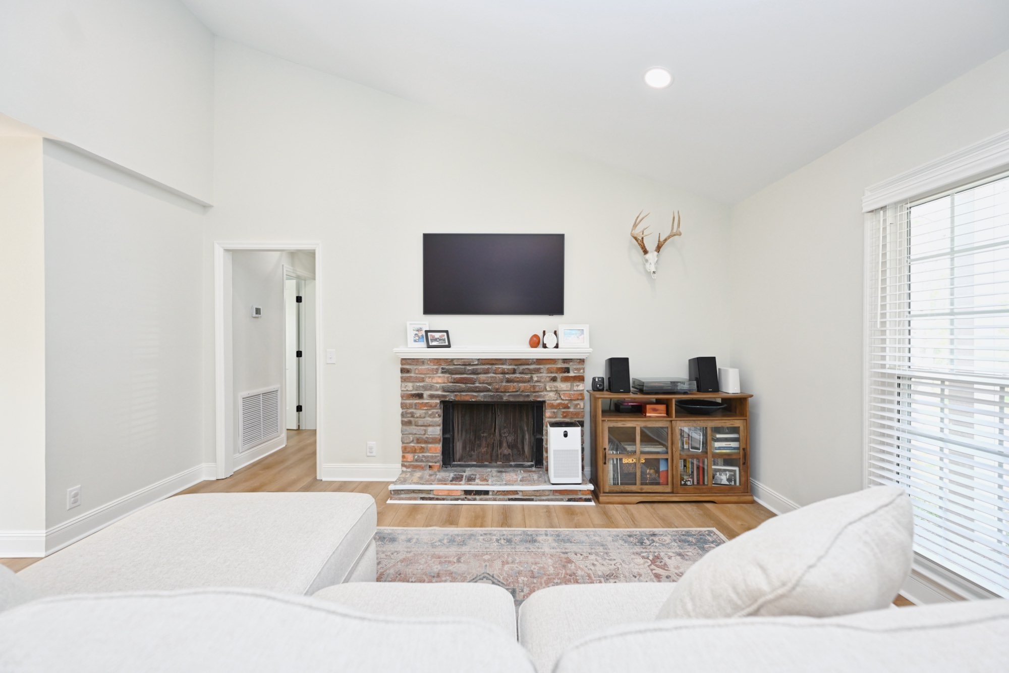 1104 Blythe Ct, E