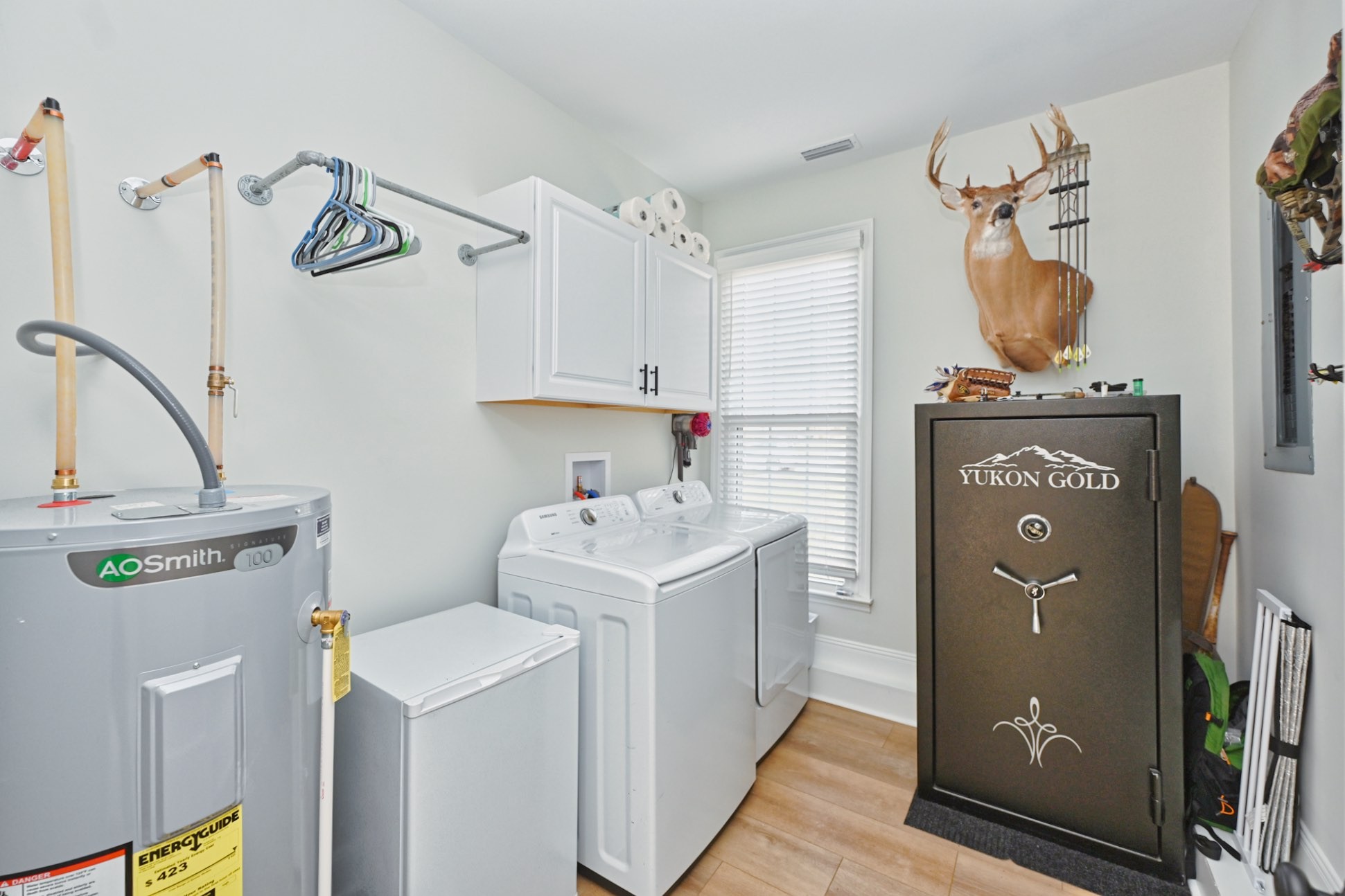 1104 Blythe Ct, E