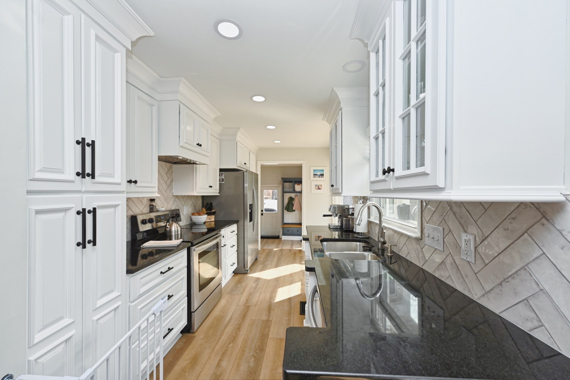 1104 Blythe Ct, E