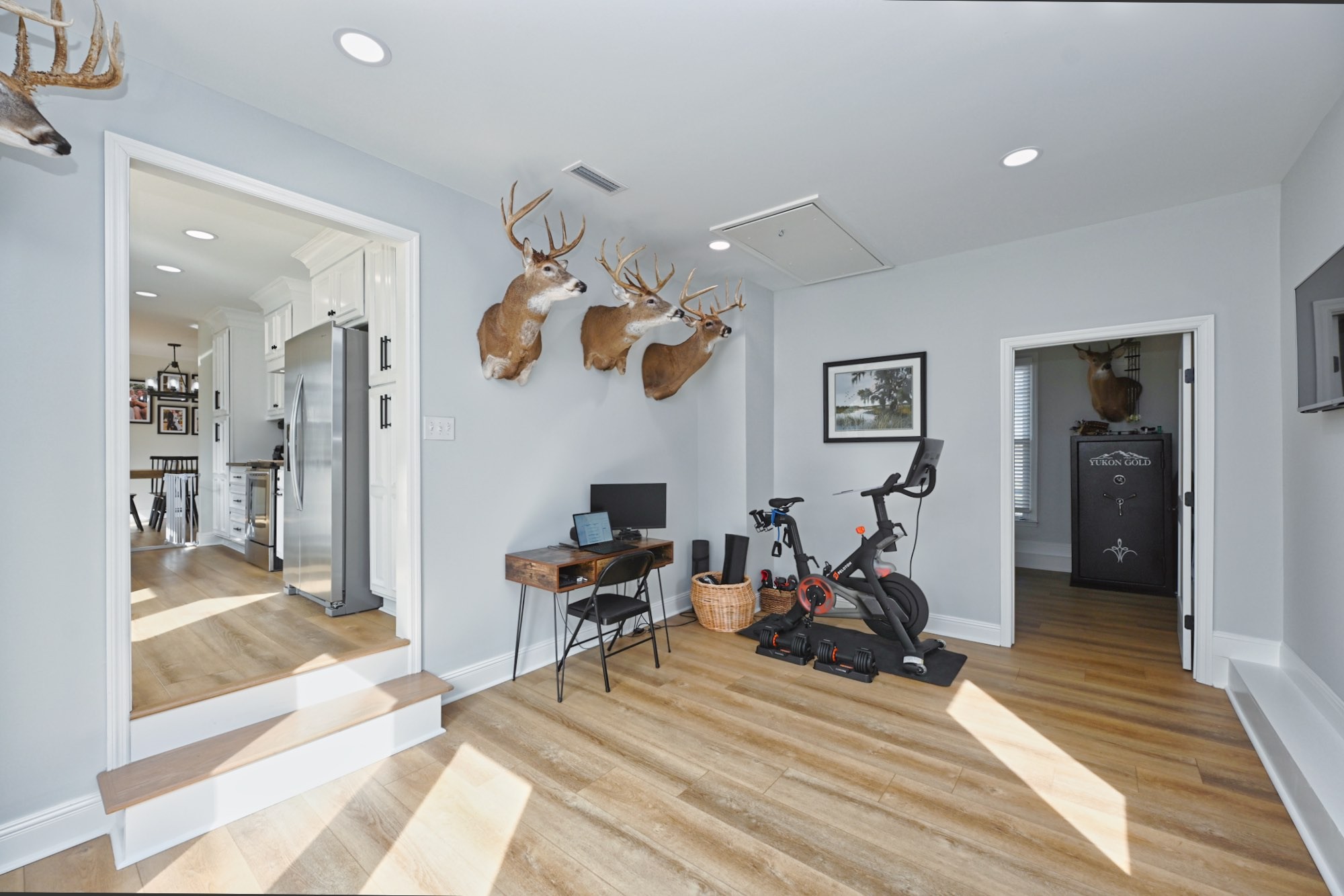 1104 Blythe Ct, E