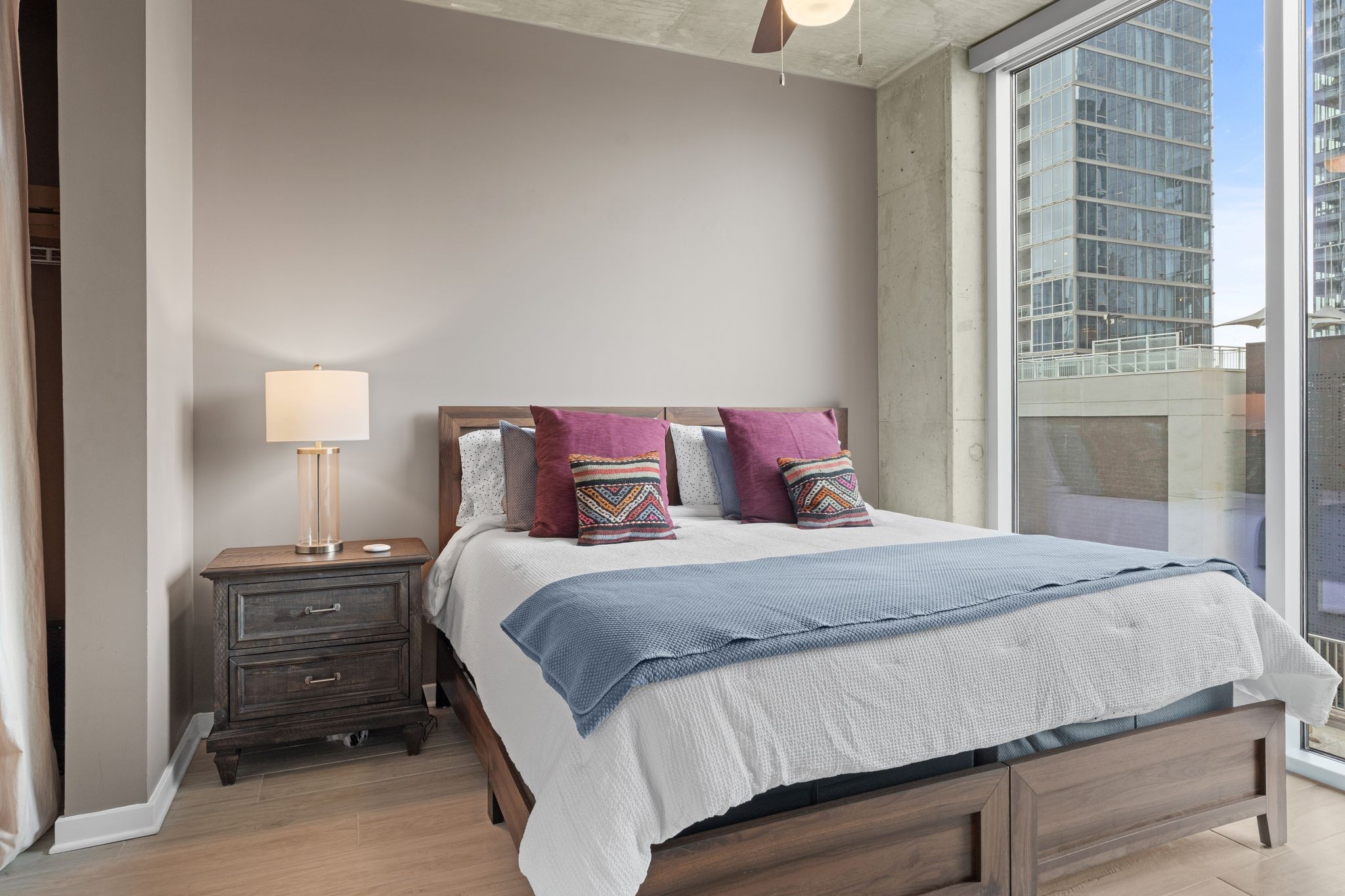 301 Demonbreun St Unit: 814