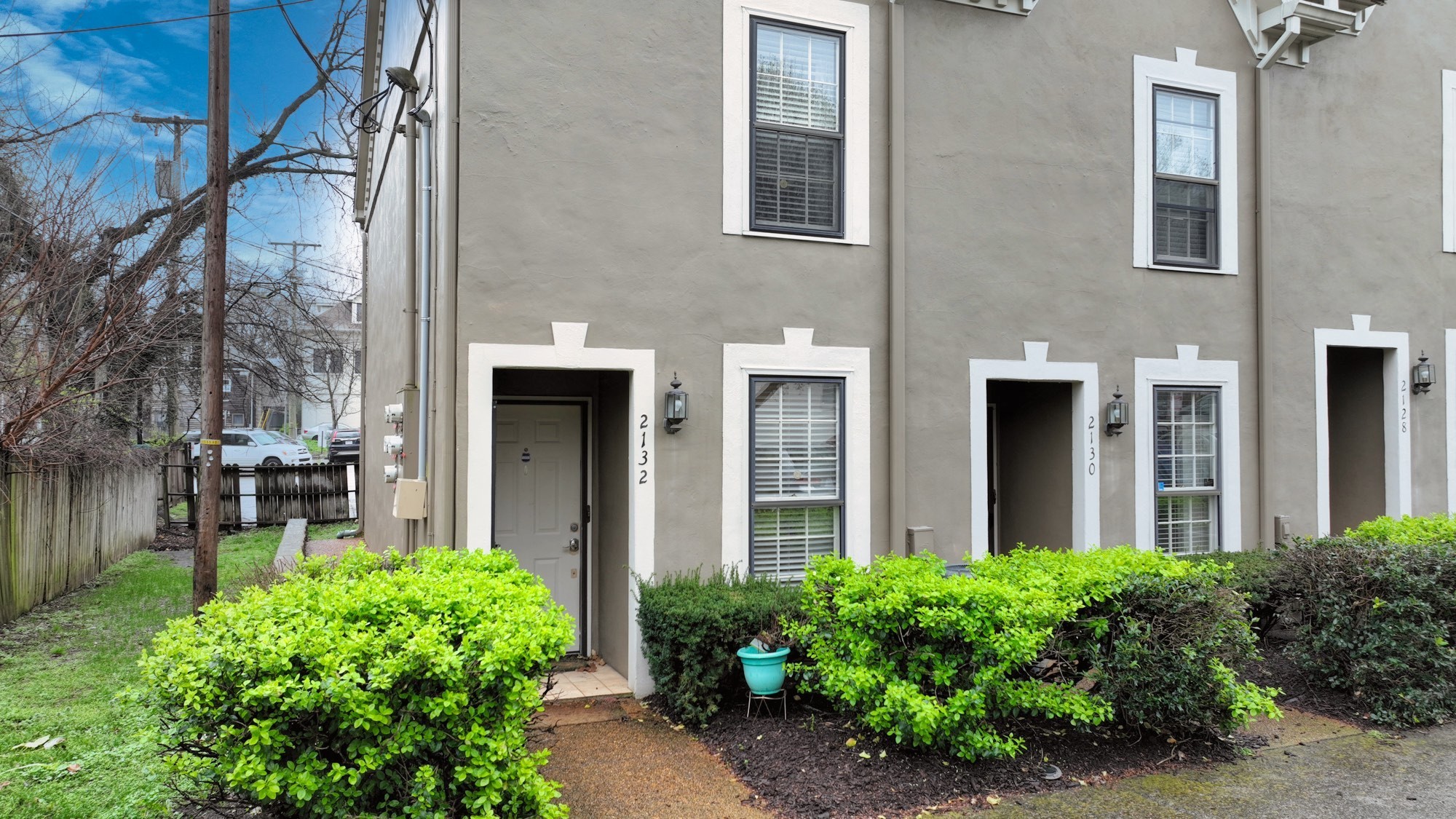 2132 Portland Ave