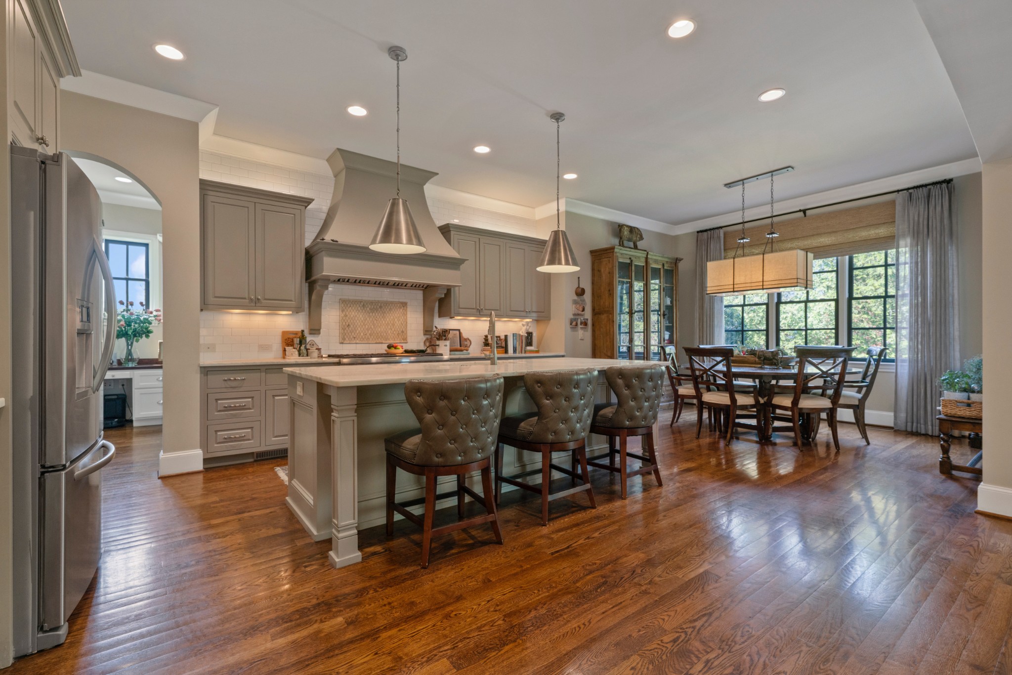 22 Middleton Park Ln