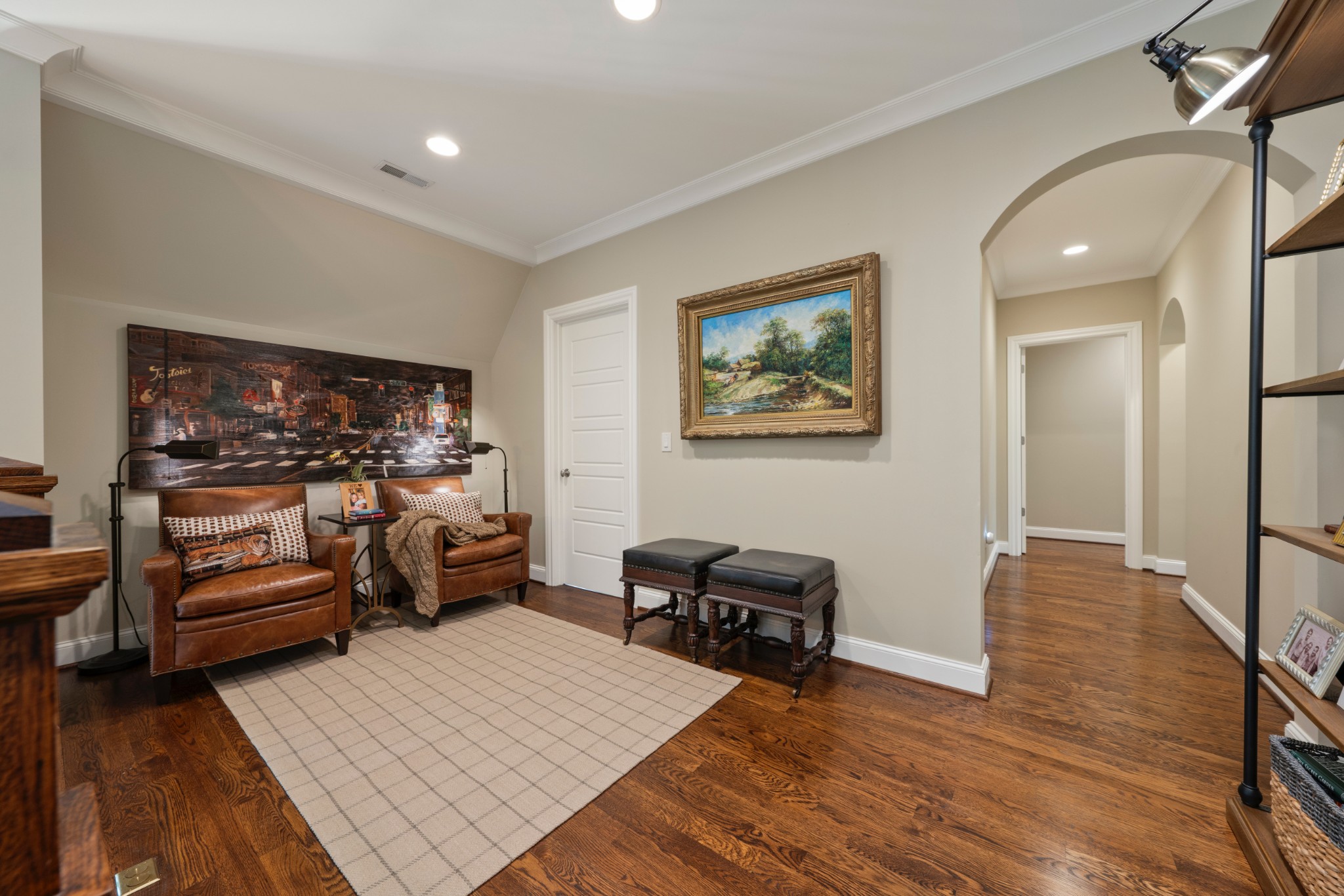 22 Middleton Park Ln