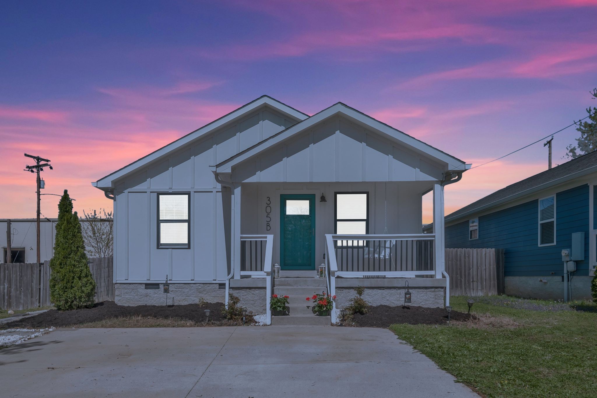 305B Keeton Ave