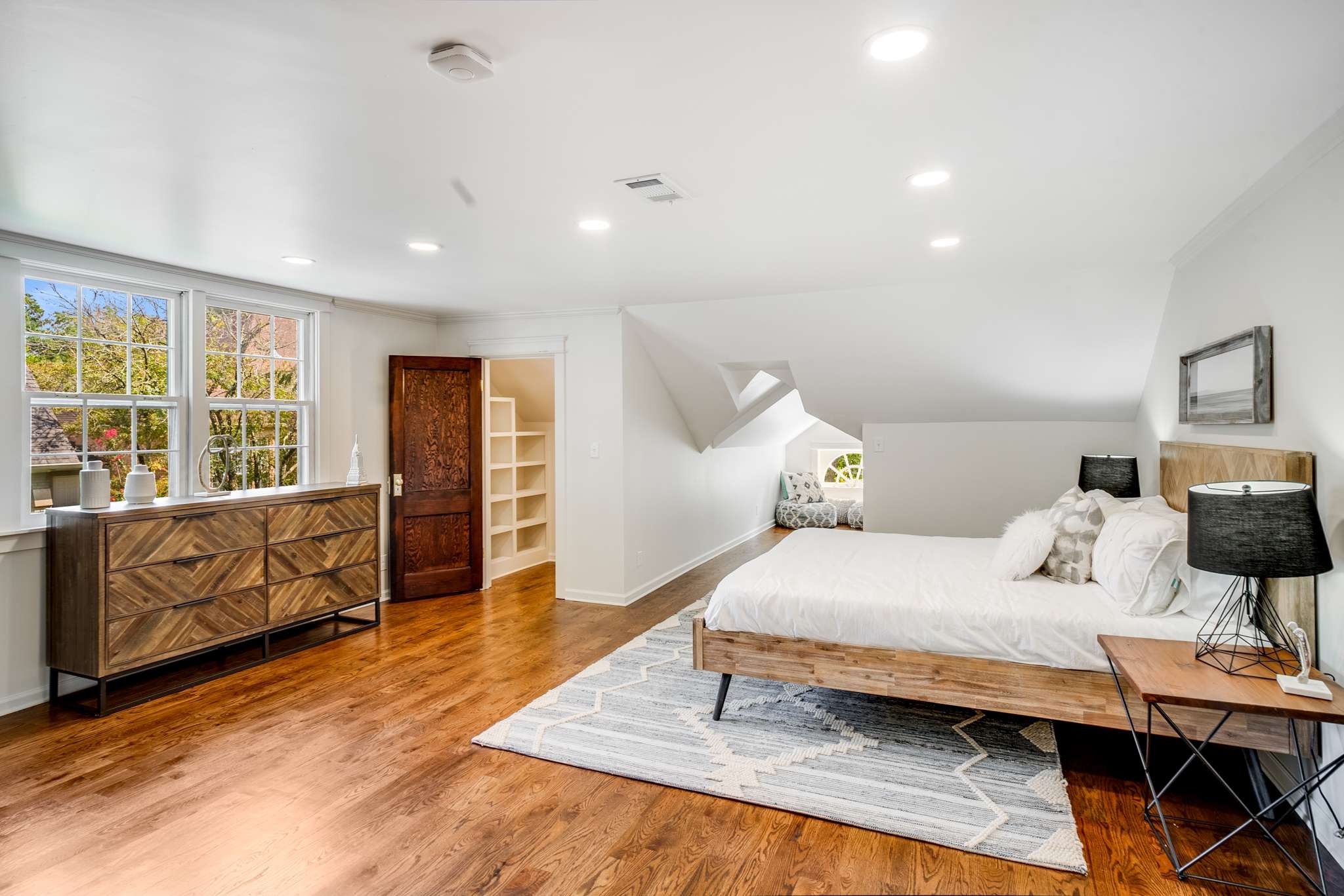 931 Caldwell Ln