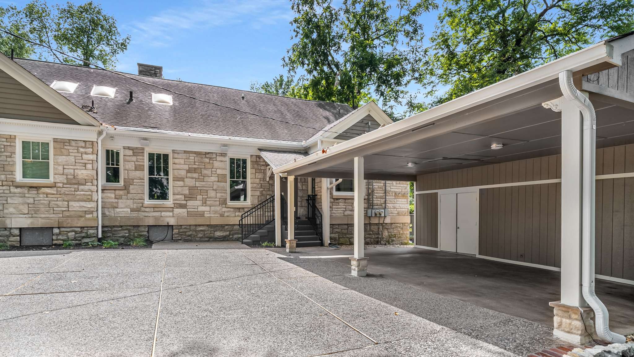 931 Caldwell Ln