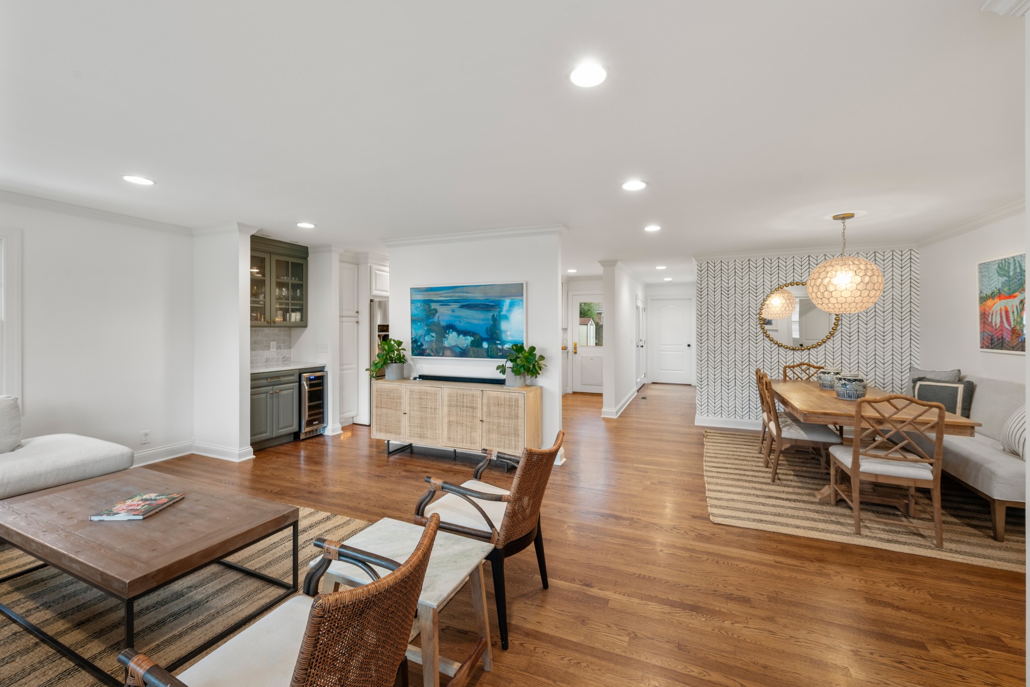 129 Lincoln Ct