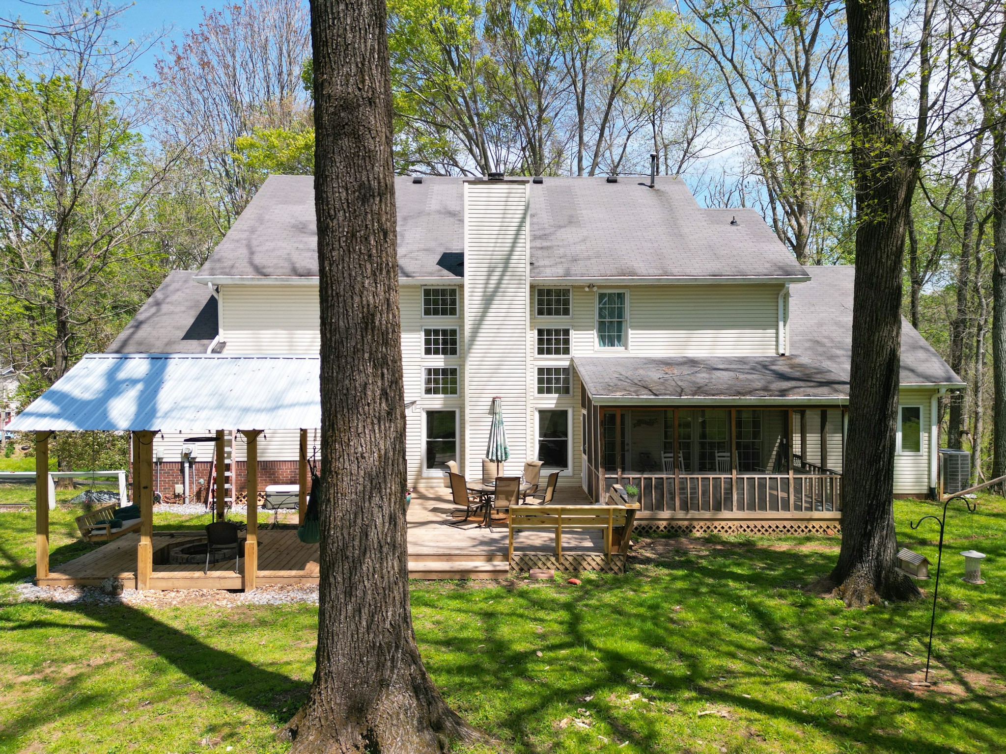 1628 Shell Rd