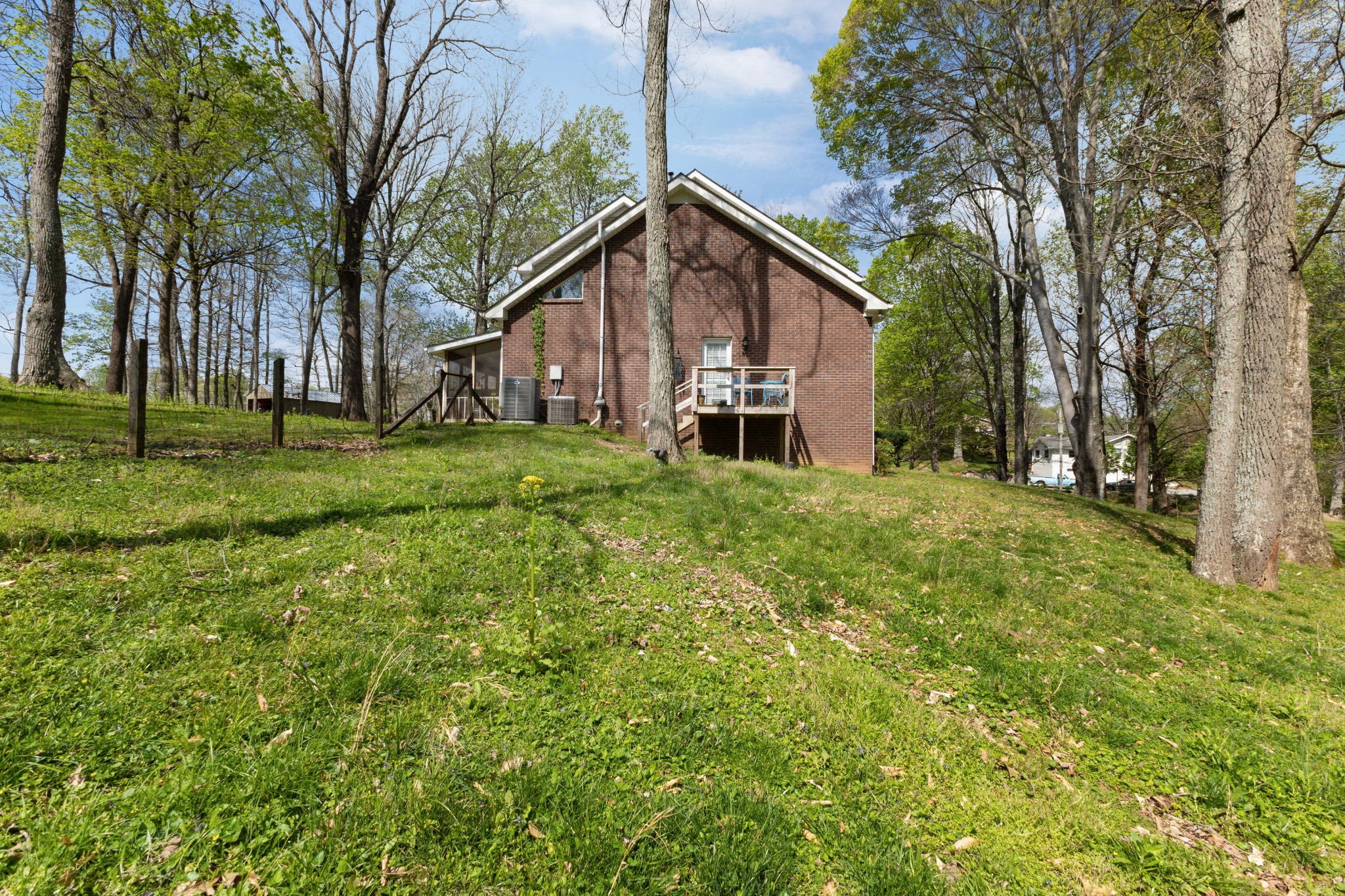 1628 Shell Rd