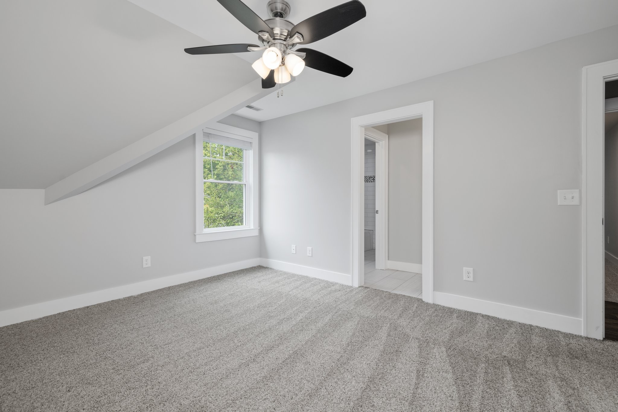 302 Bel Aire Dr