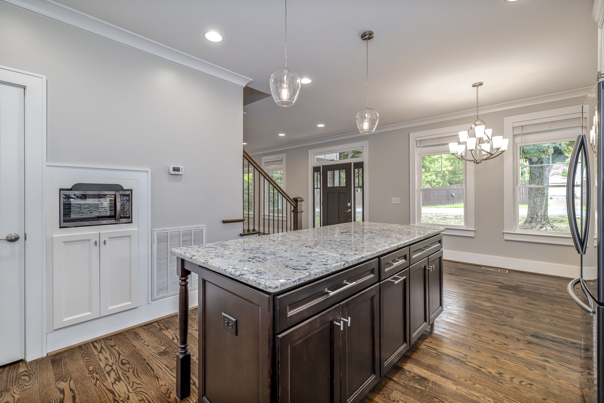 302 Bel Aire Dr
