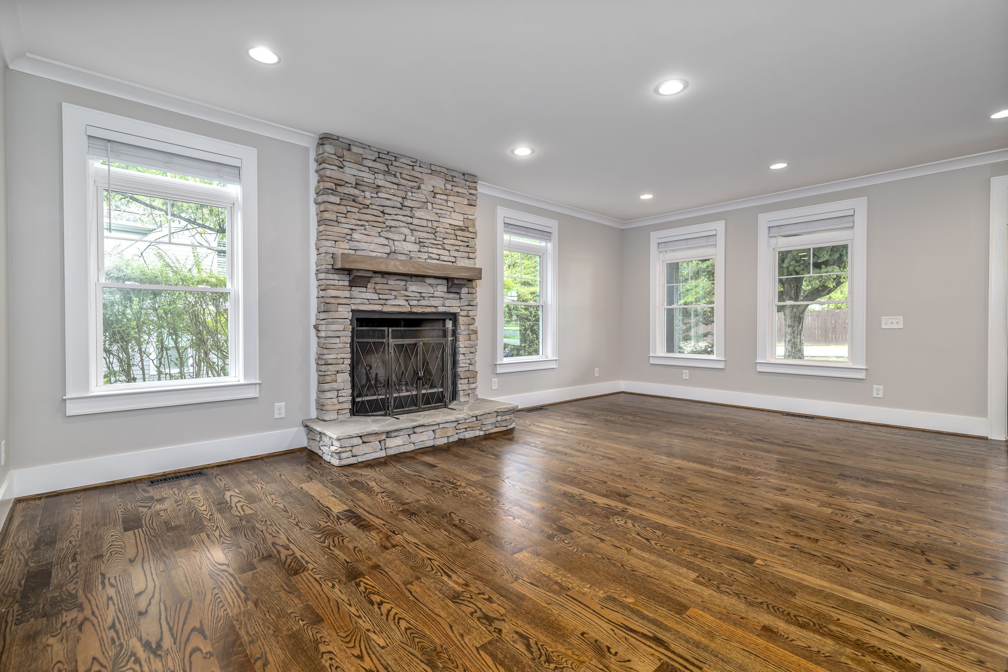 302 Bel Aire Dr