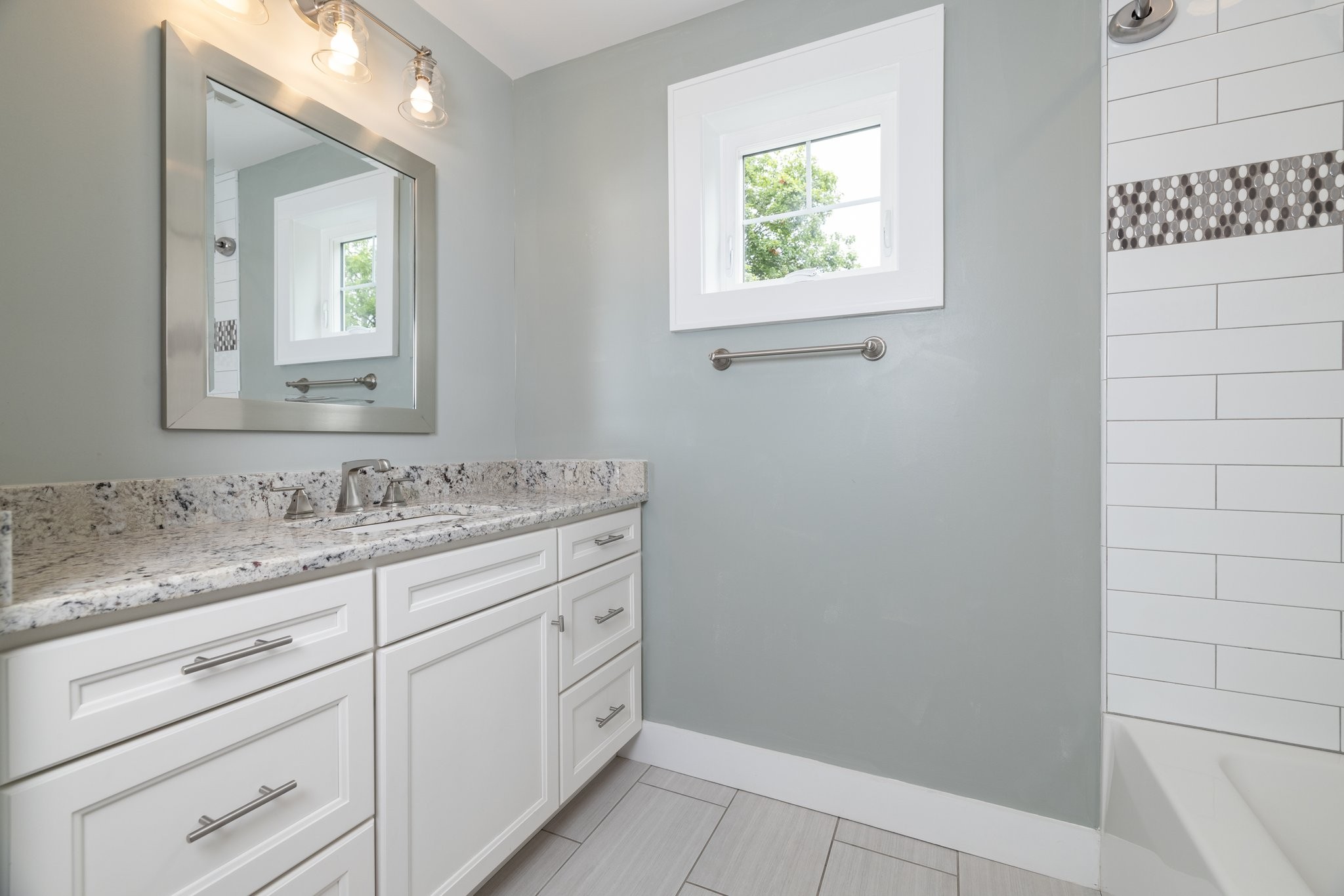 302 Bel Aire Dr