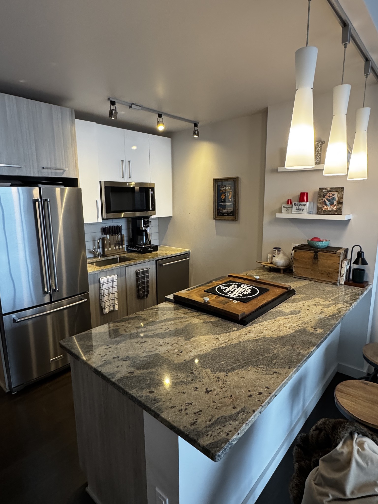 515 Church St Unit: 3709