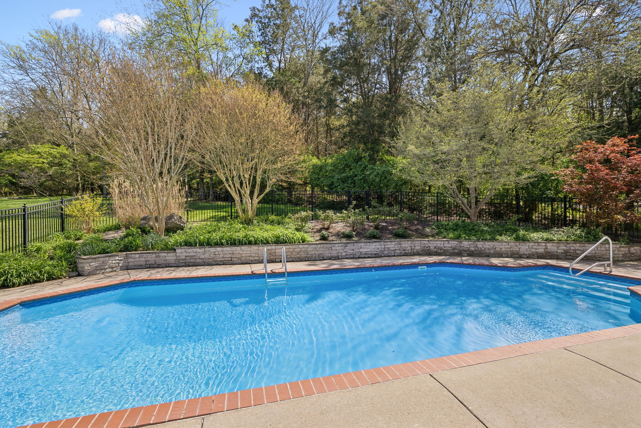 6103 Martingale Ln