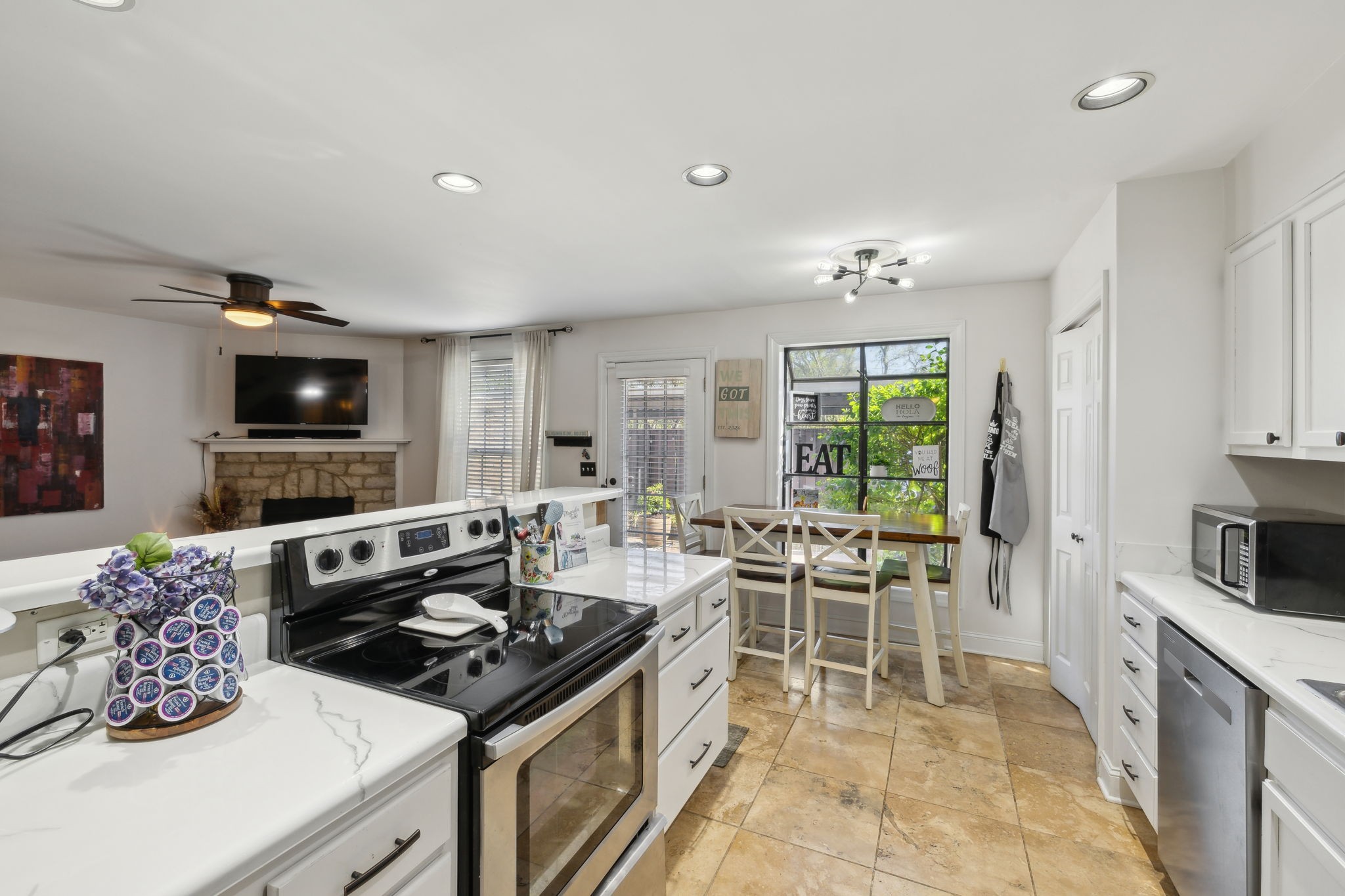 923 Todd Preis Dr