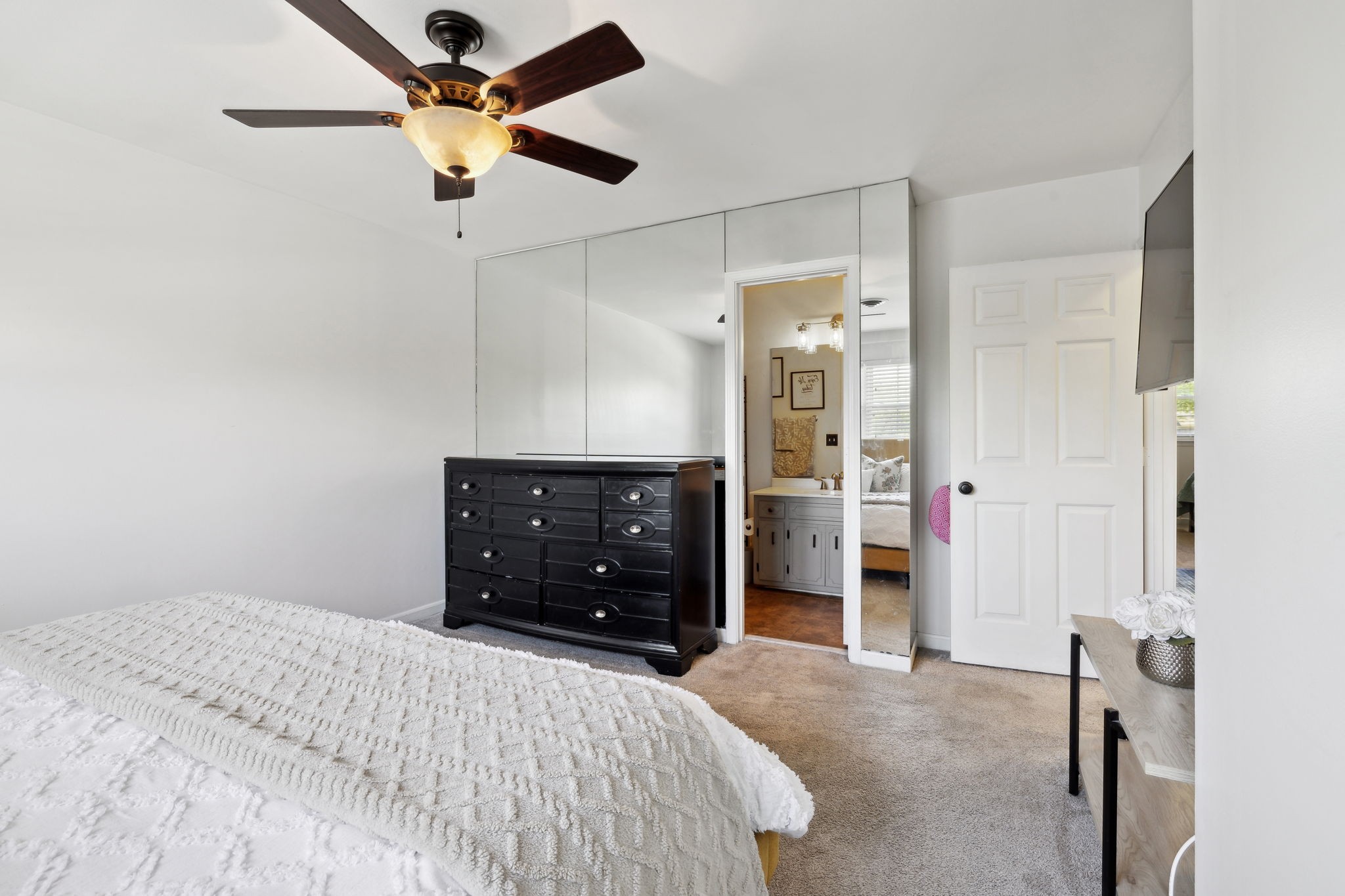923 Todd Preis Dr