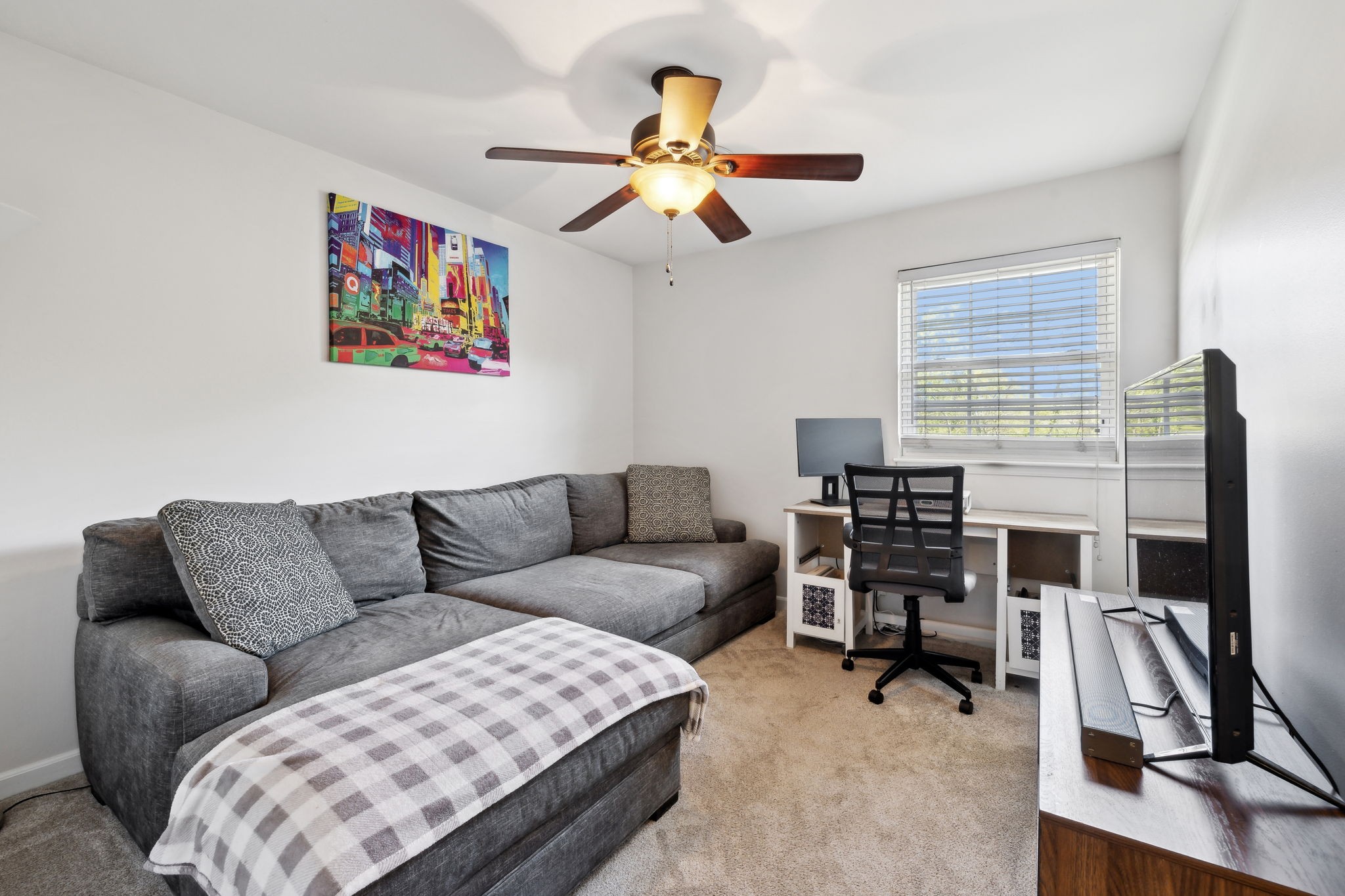 923 Todd Preis Dr