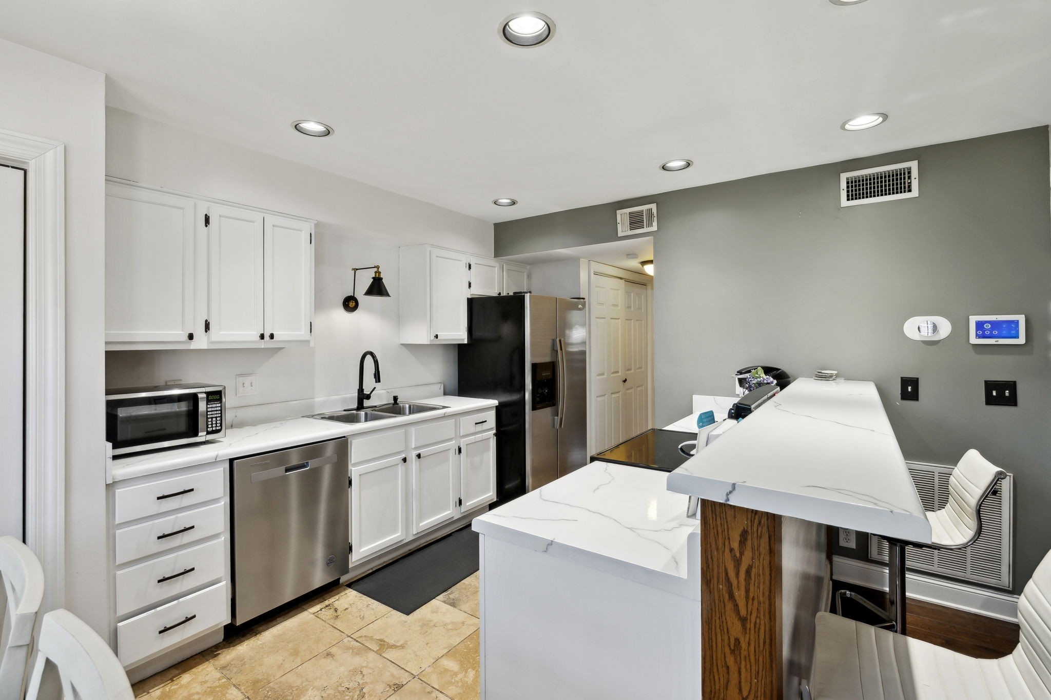 923 Todd Preis Dr