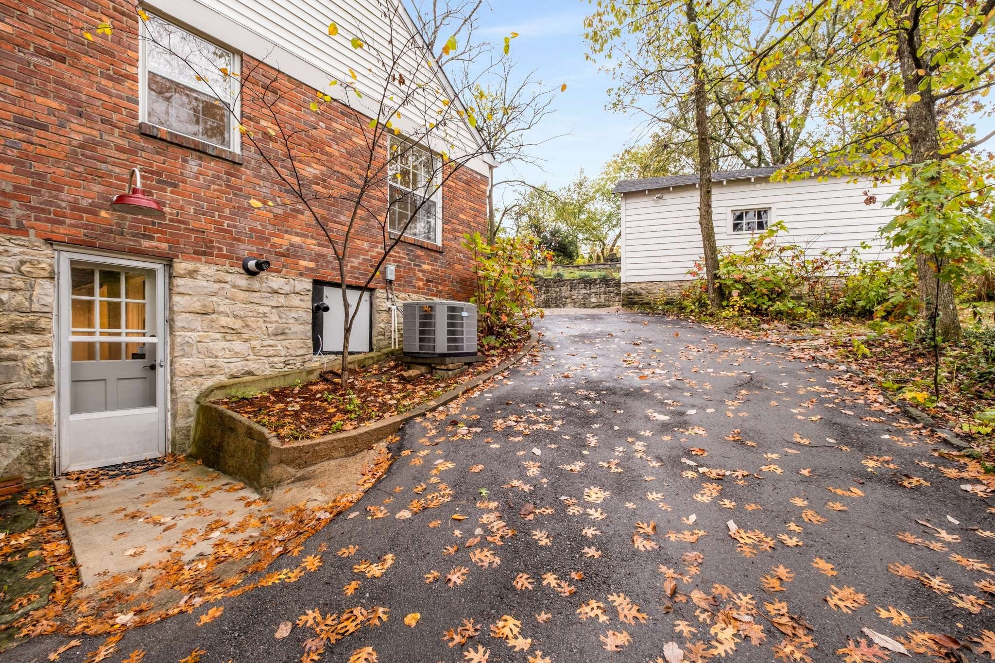 3109 Overlook Dr