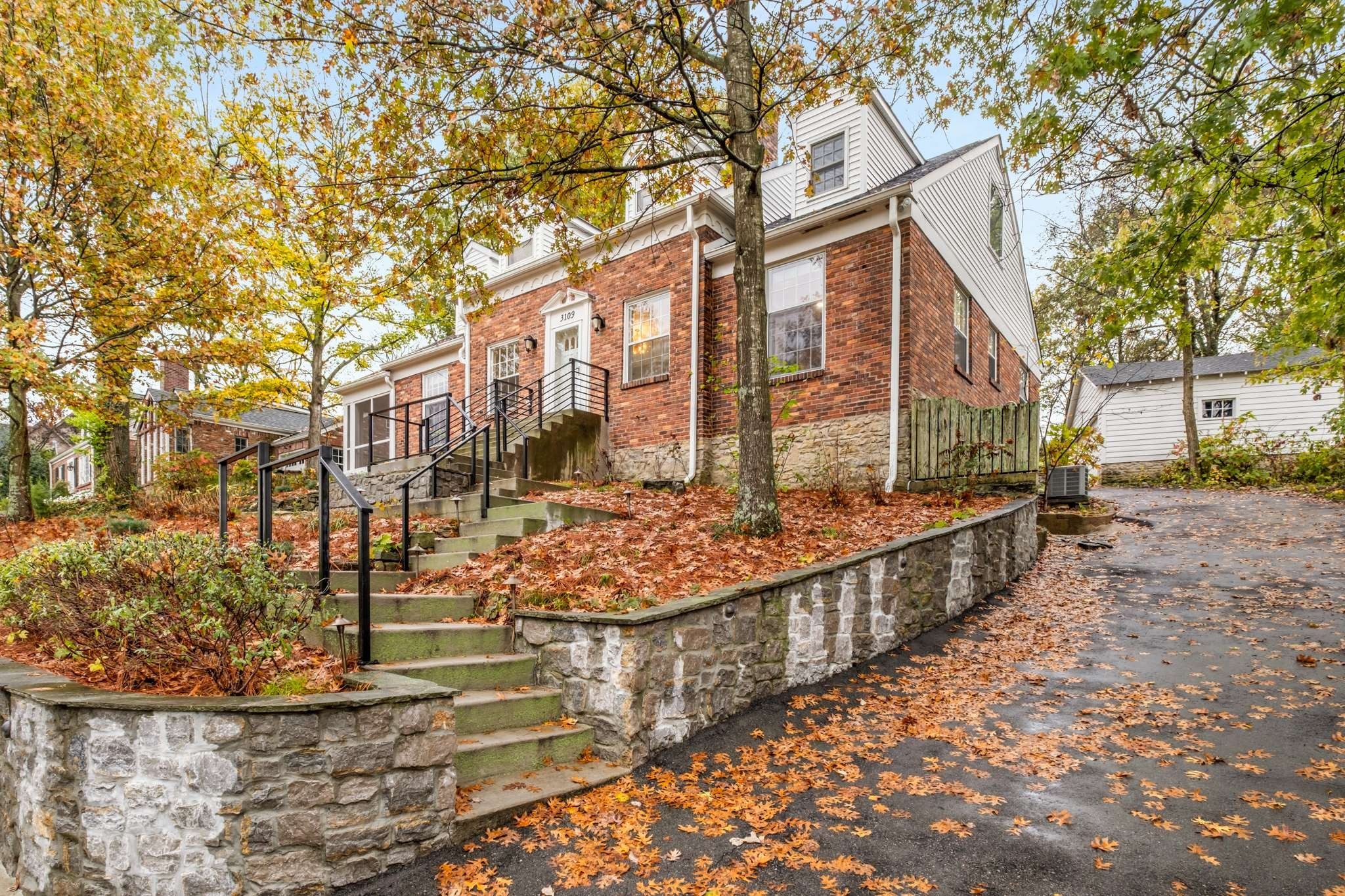 3109 Overlook Dr
