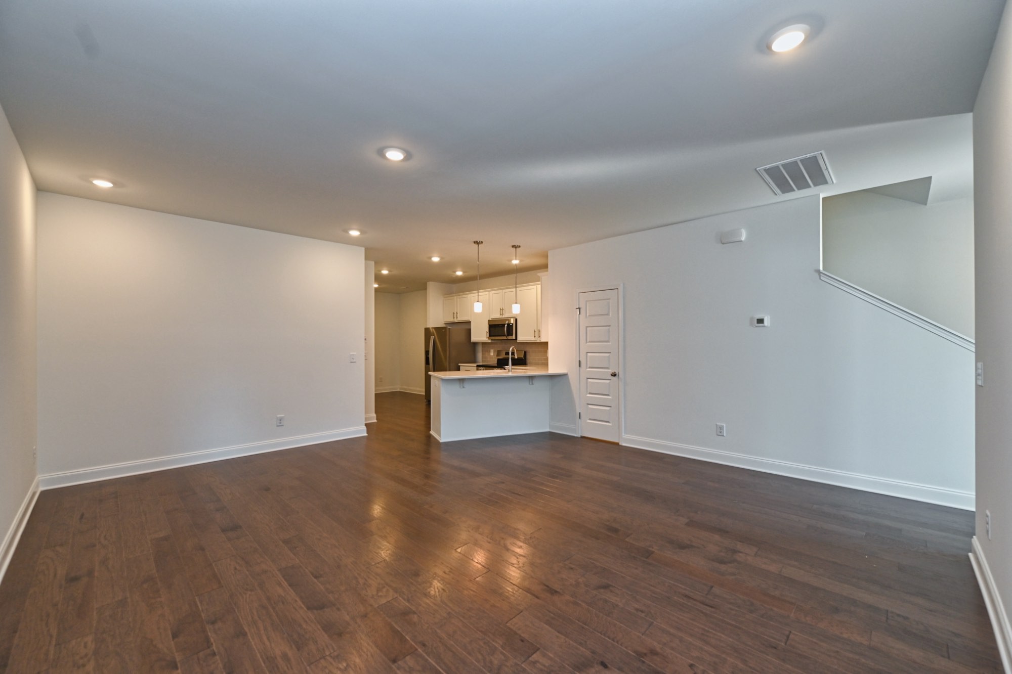 981 Nance Ln