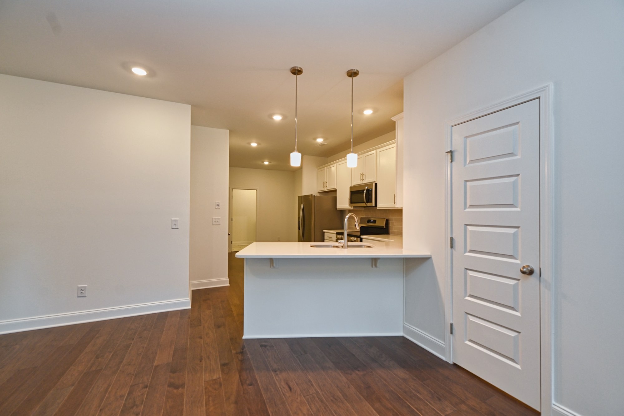 981 Nance Ln