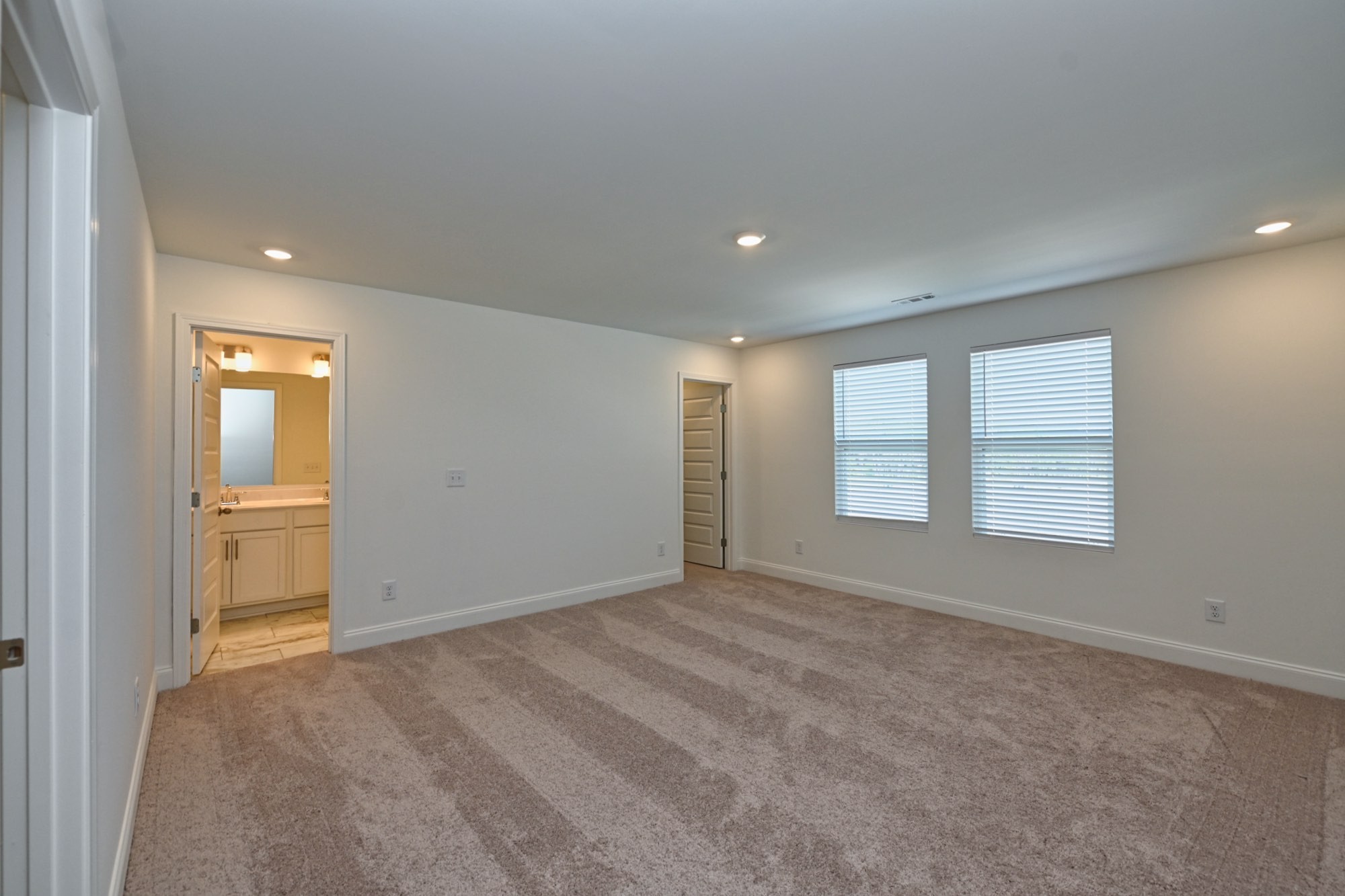 981 Nance Ln