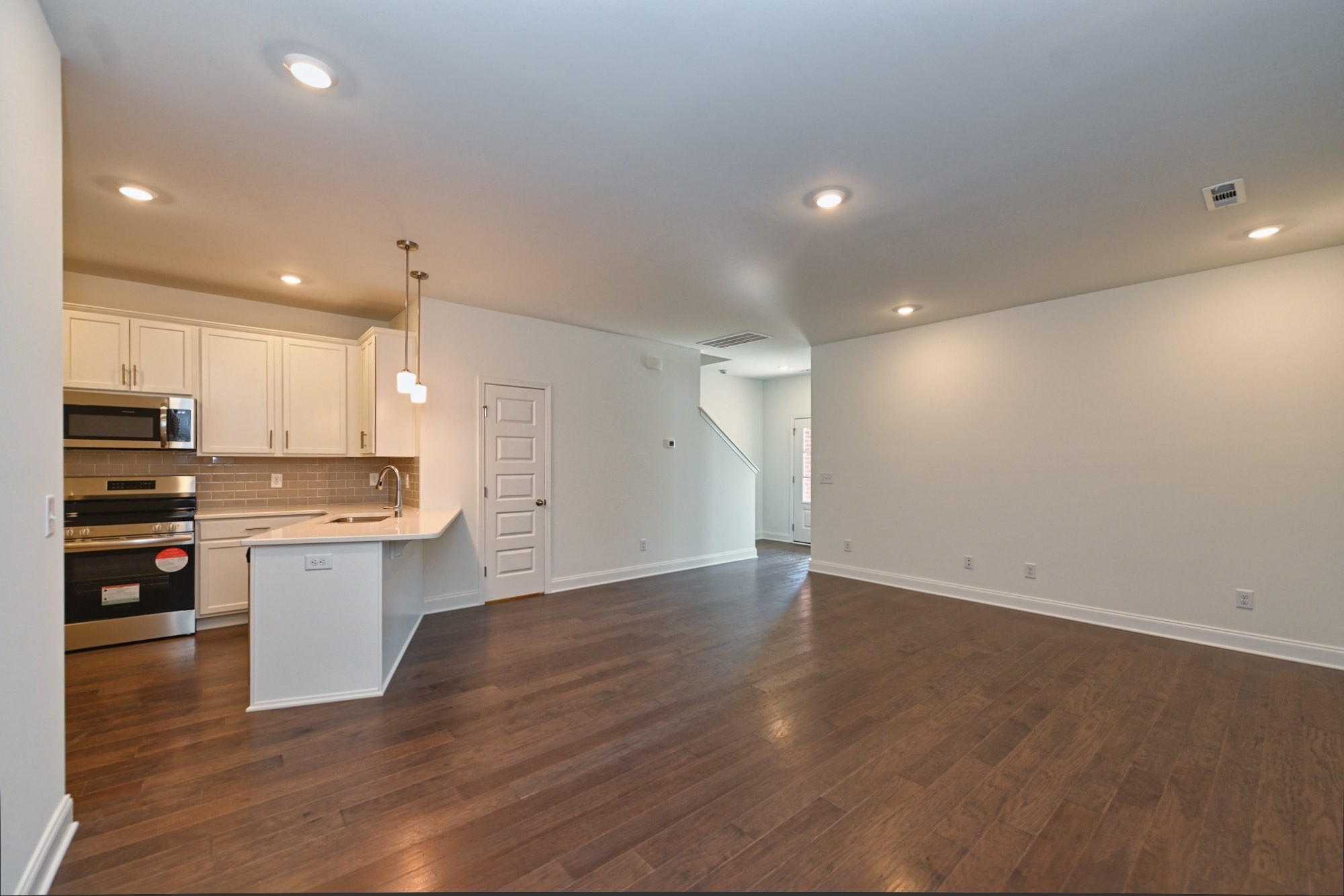 981 Nance Ln