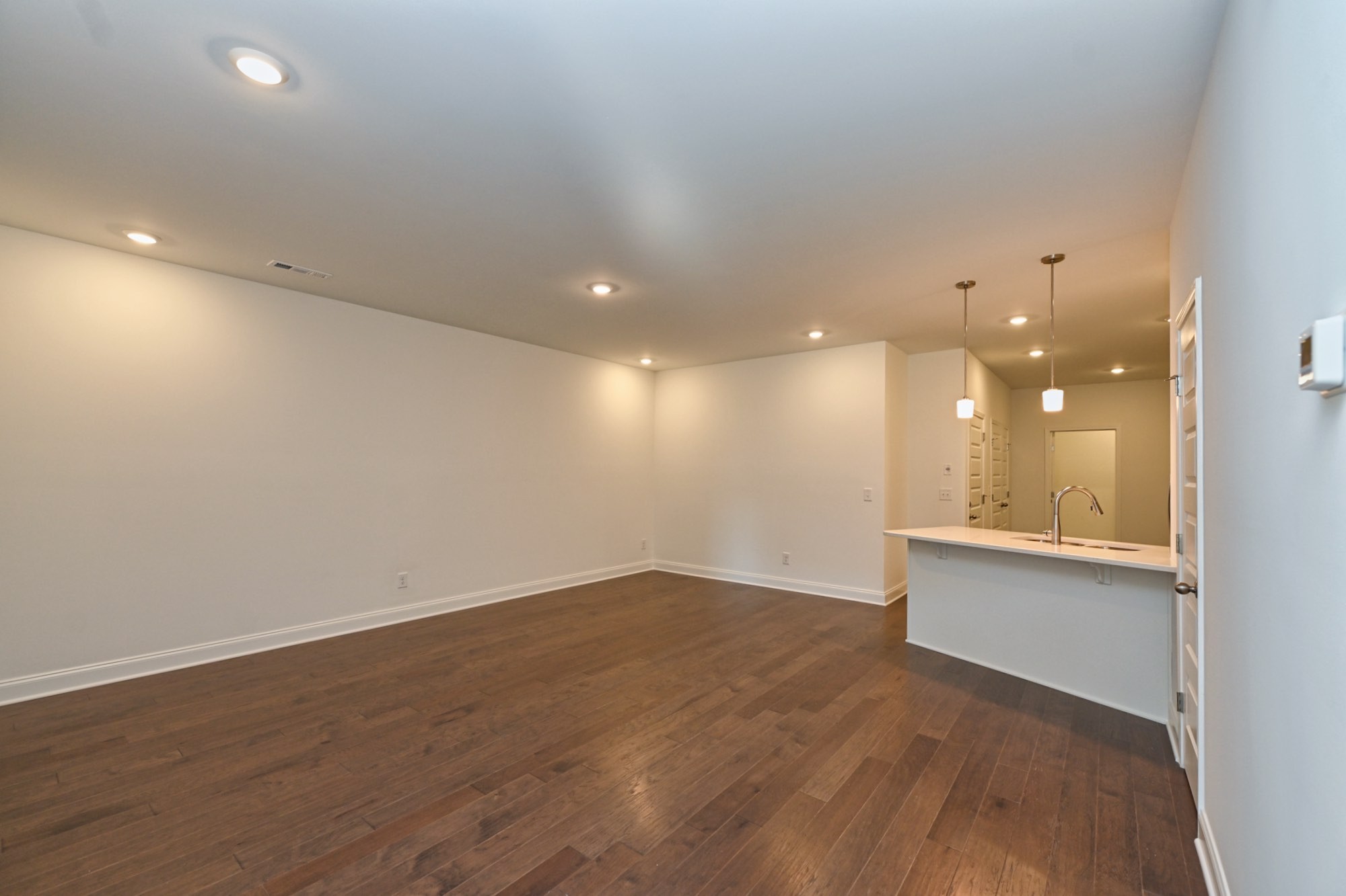 981 Nance Ln