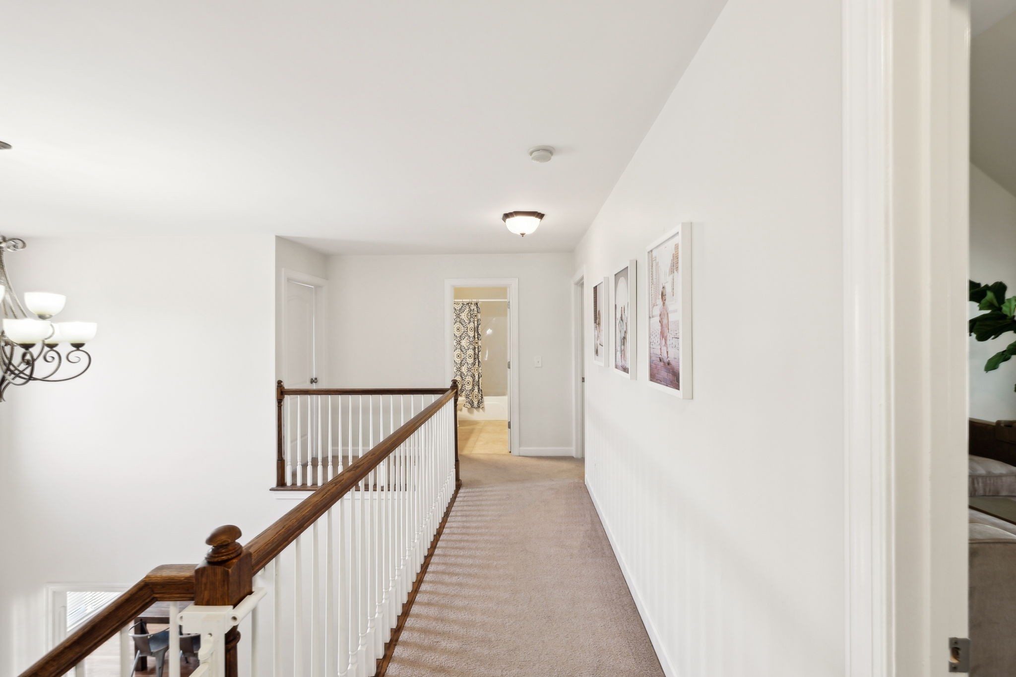 616 Collinscrest Ct