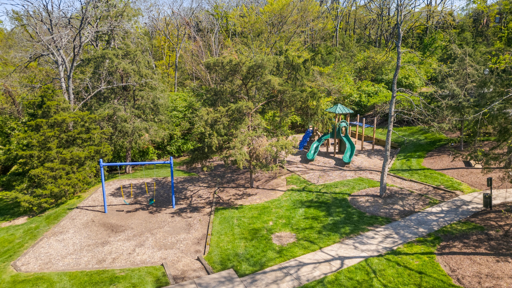 392 Grove Hurst Ln