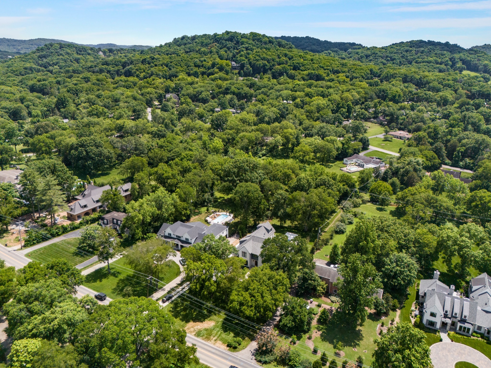 2811 Tyne Blvd