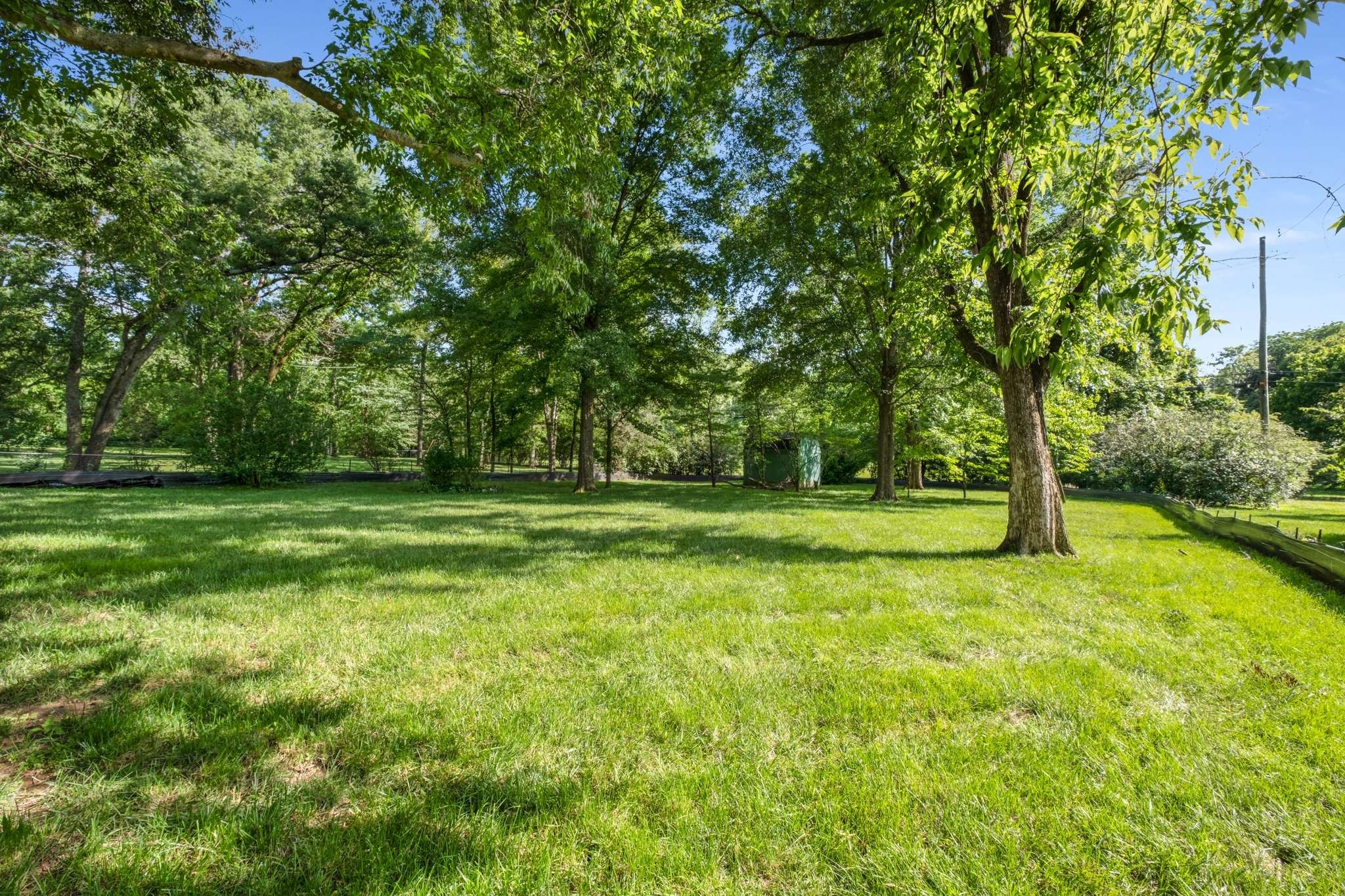 2811 Tyne Blvd