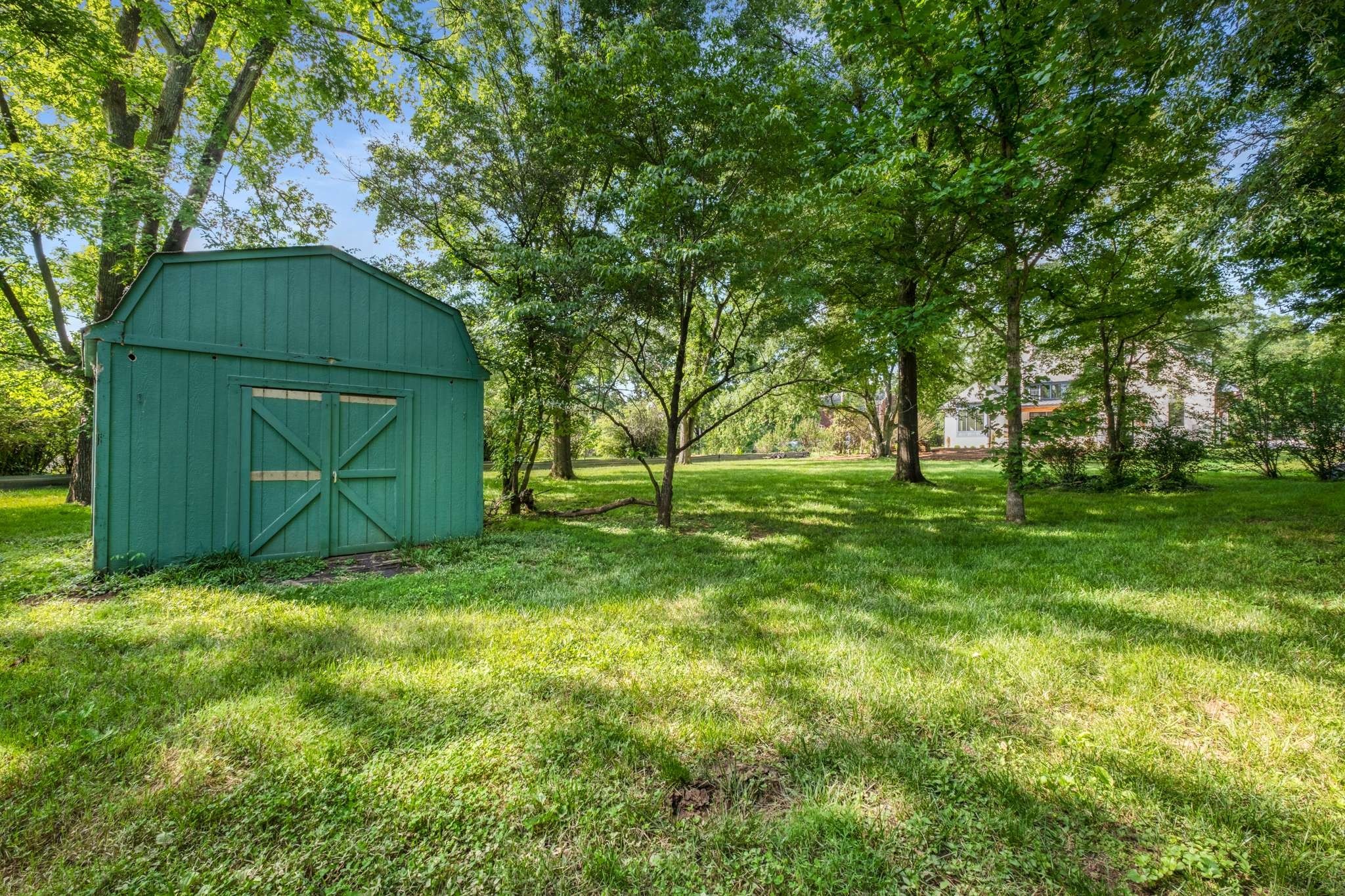 2811 Tyne Blvd