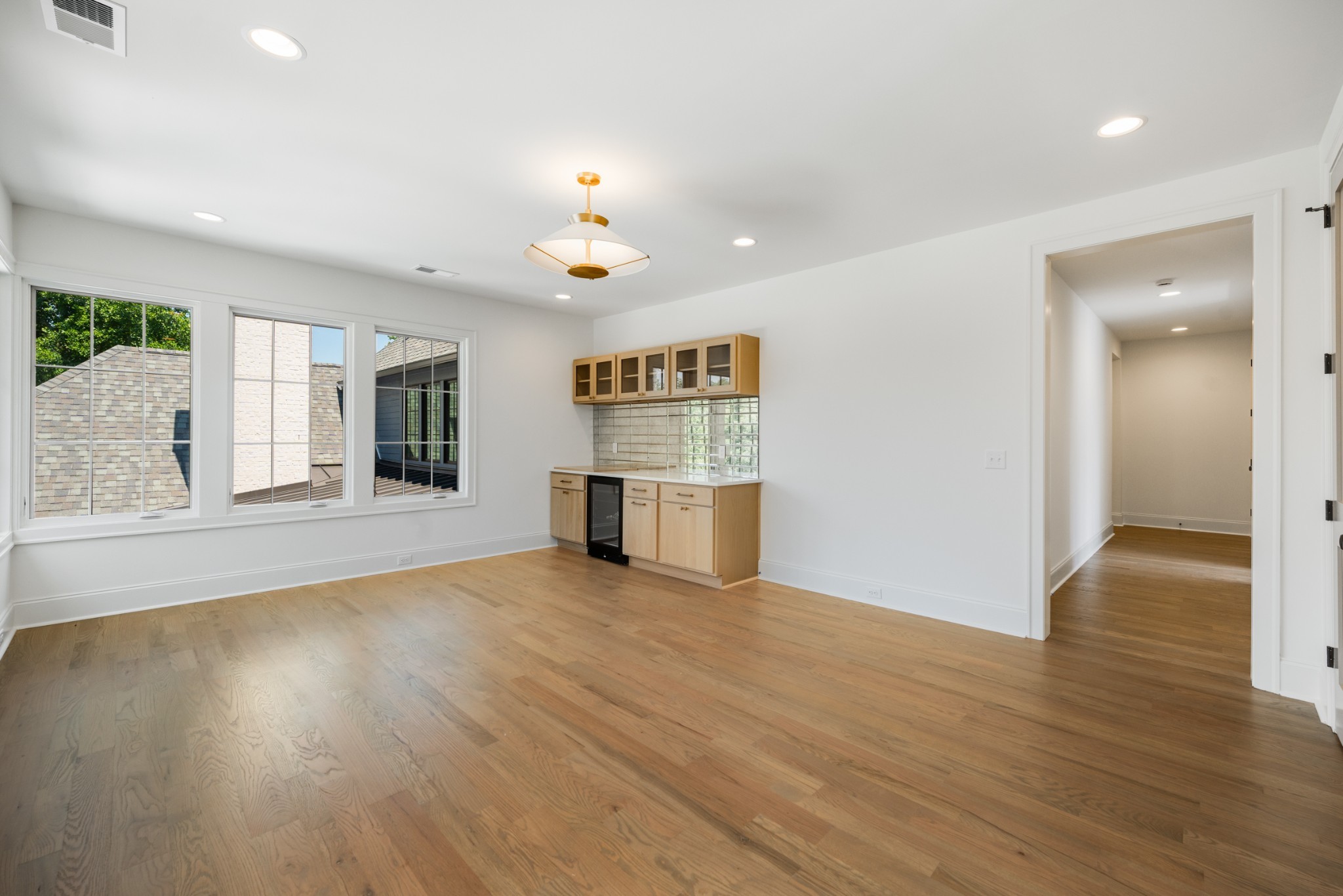2811 Tyne Blvd