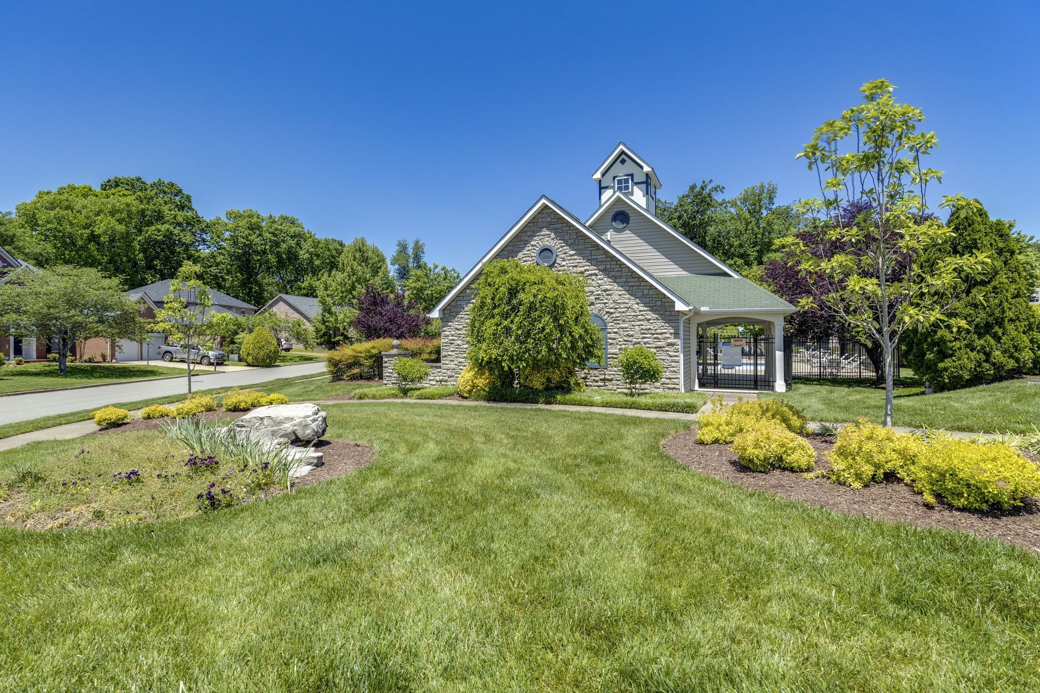 3021 Brookview Forest Dr