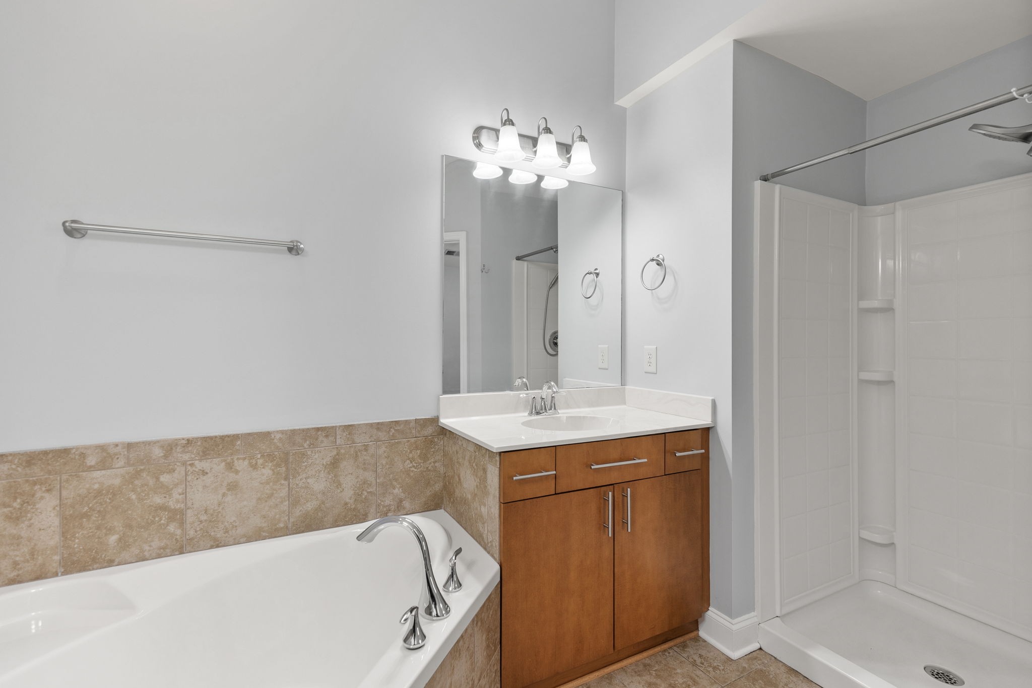 1068 Woodbury Falls Dr